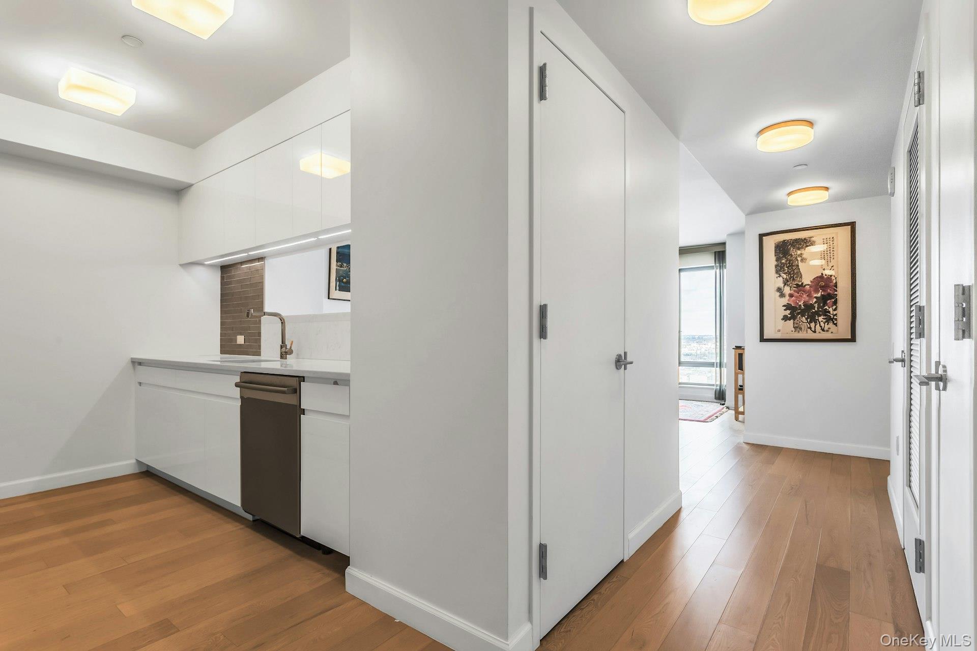 138-35 39th Avenue Unit: 14M