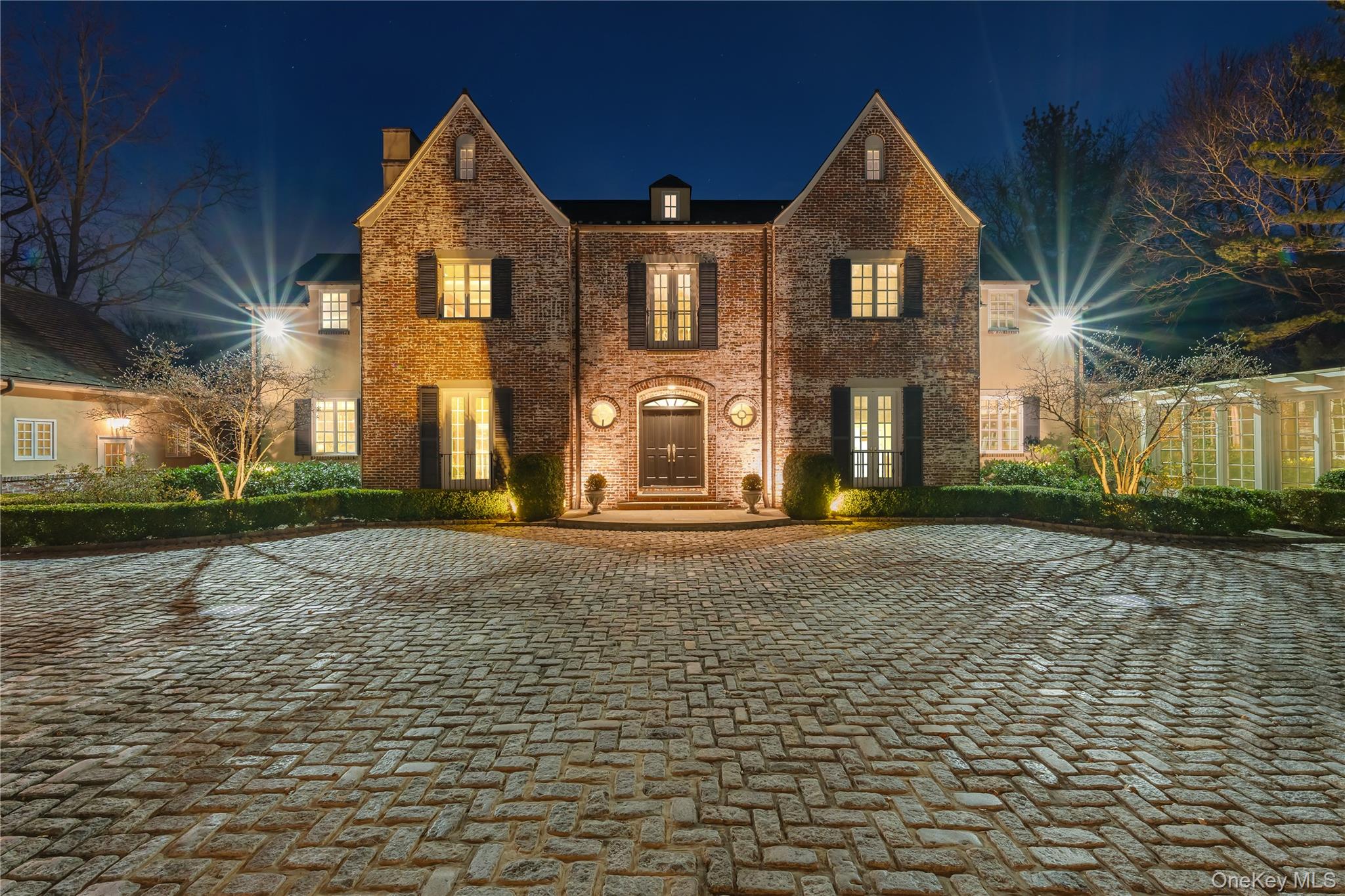 8 Serenite Lane