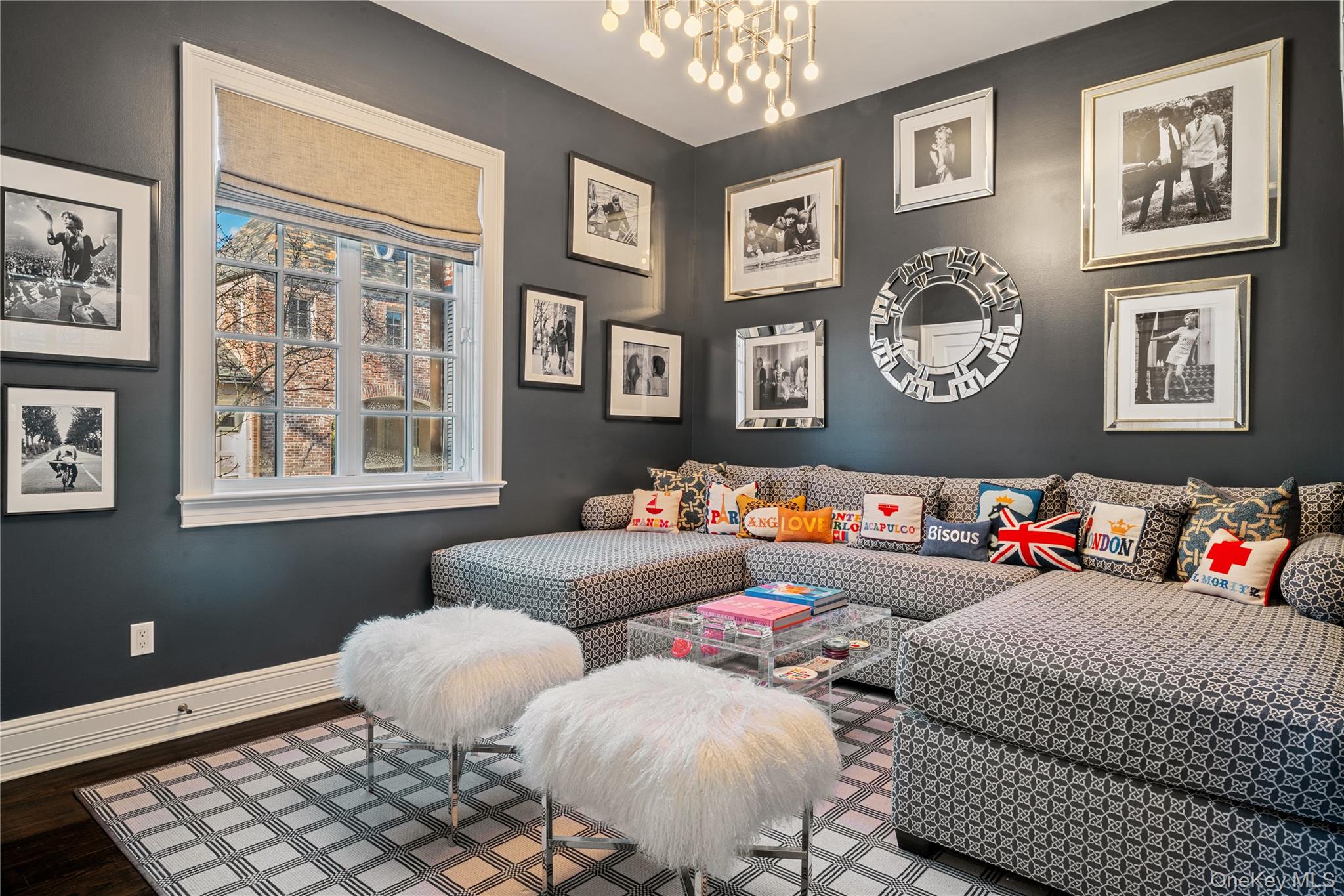 8 Serenite Lane
