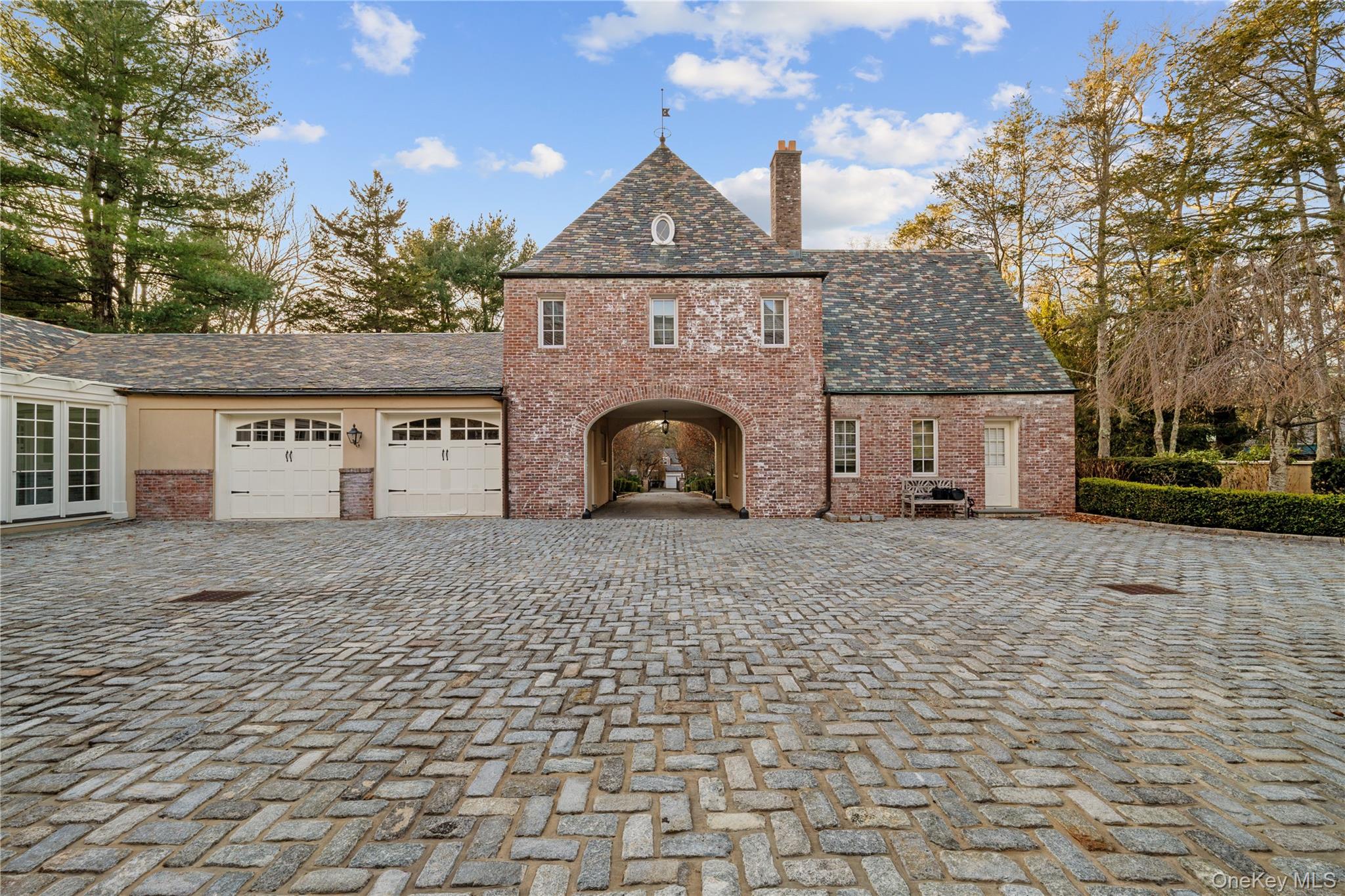 8 Serenite Lane
