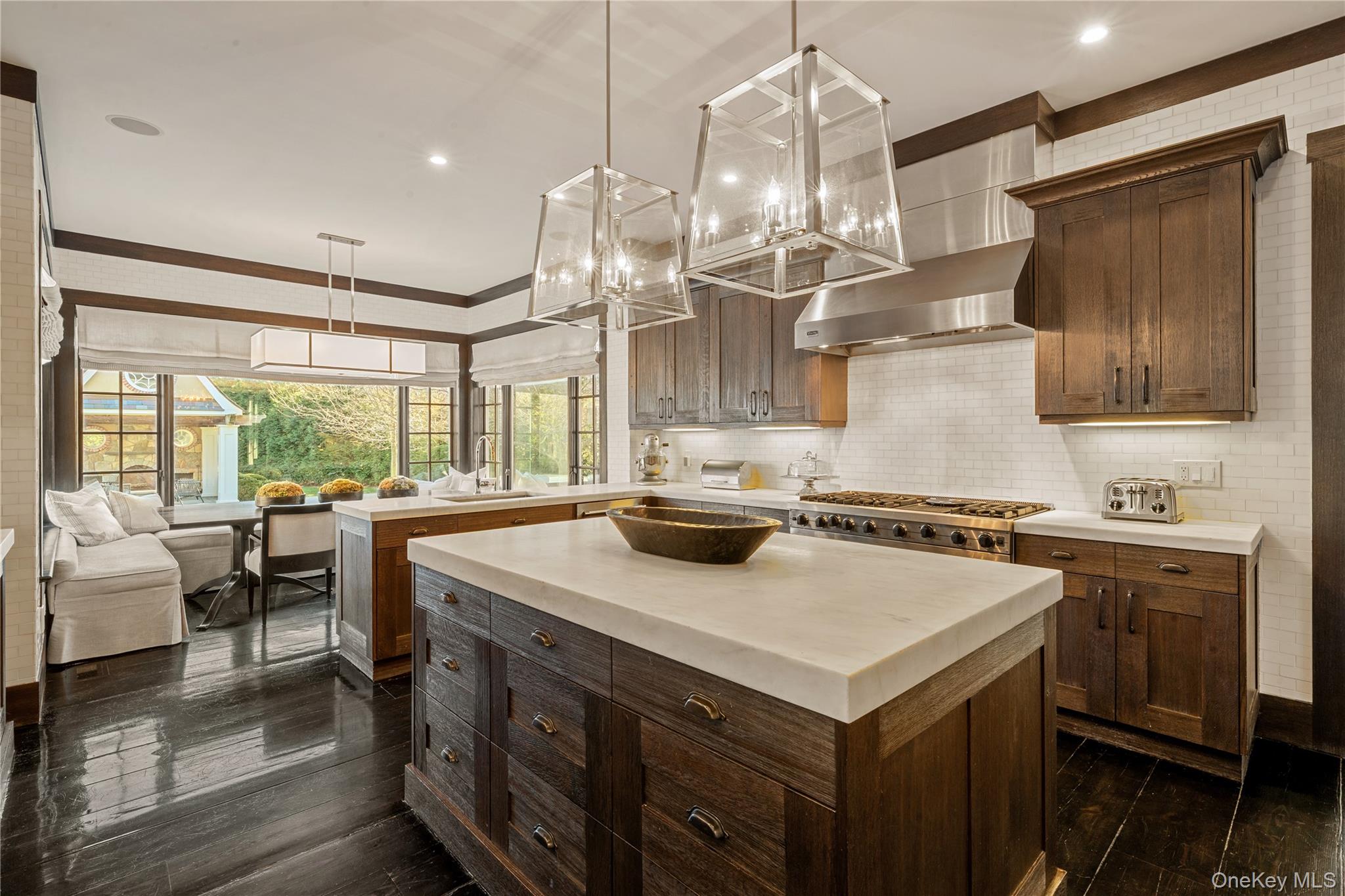 8 Serenite Lane