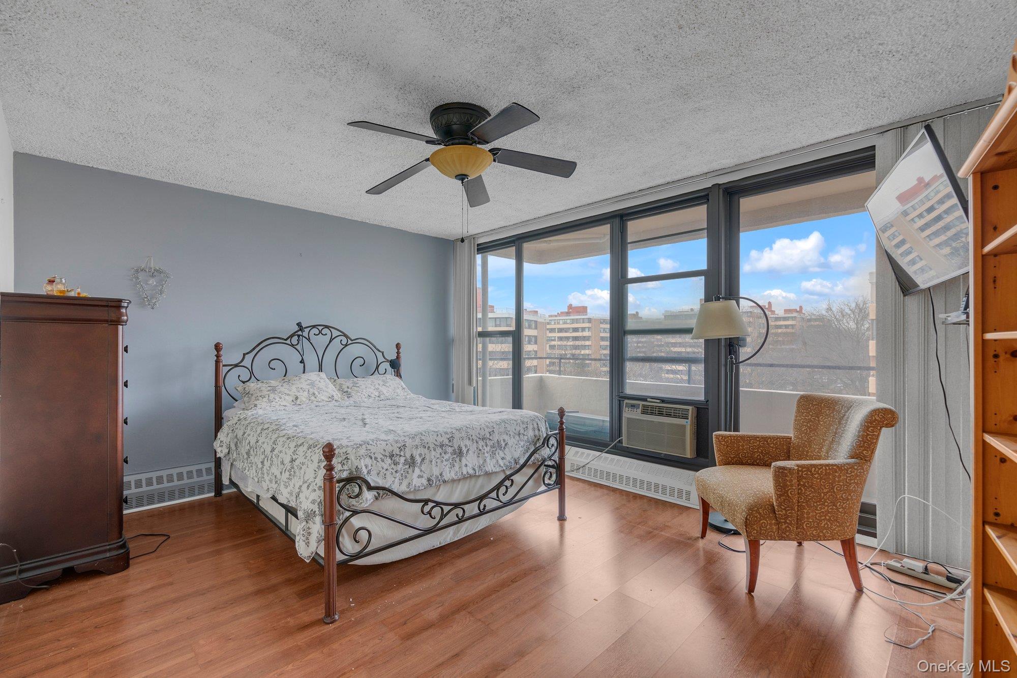 166-31 9th Ave Unit: 8A