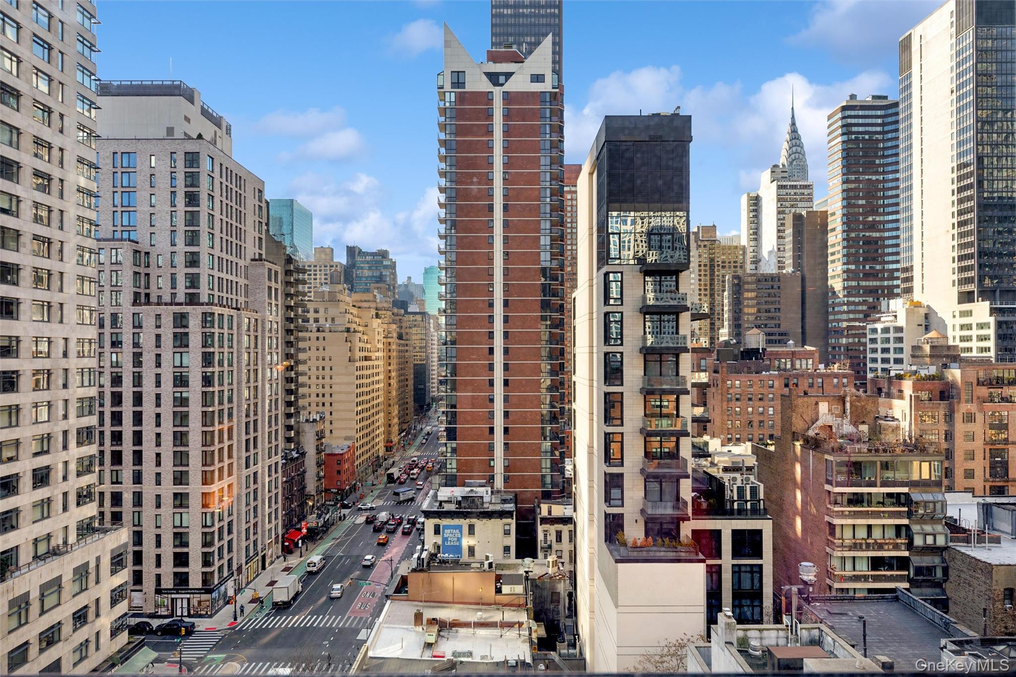 251 E 51st Street Unit: 15G