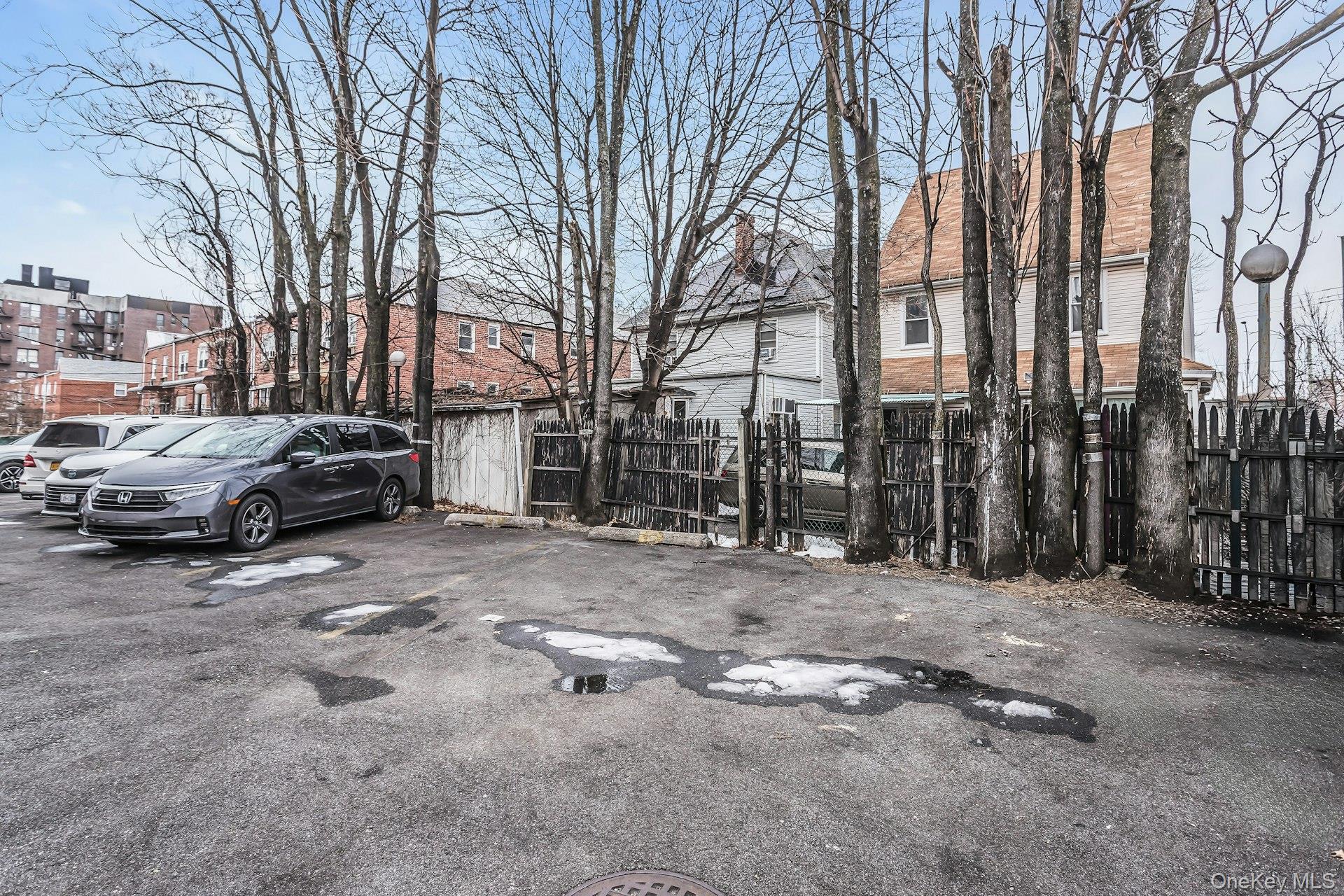 147-45 Barclay Avenue Unit: 5B