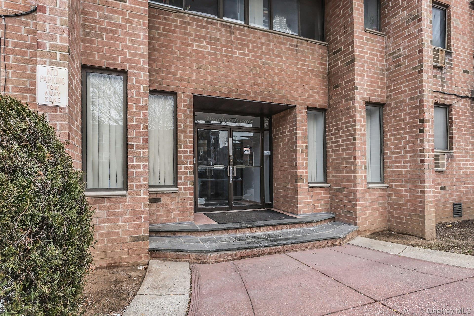 147-45 Barclay Avenue Unit: 5B
