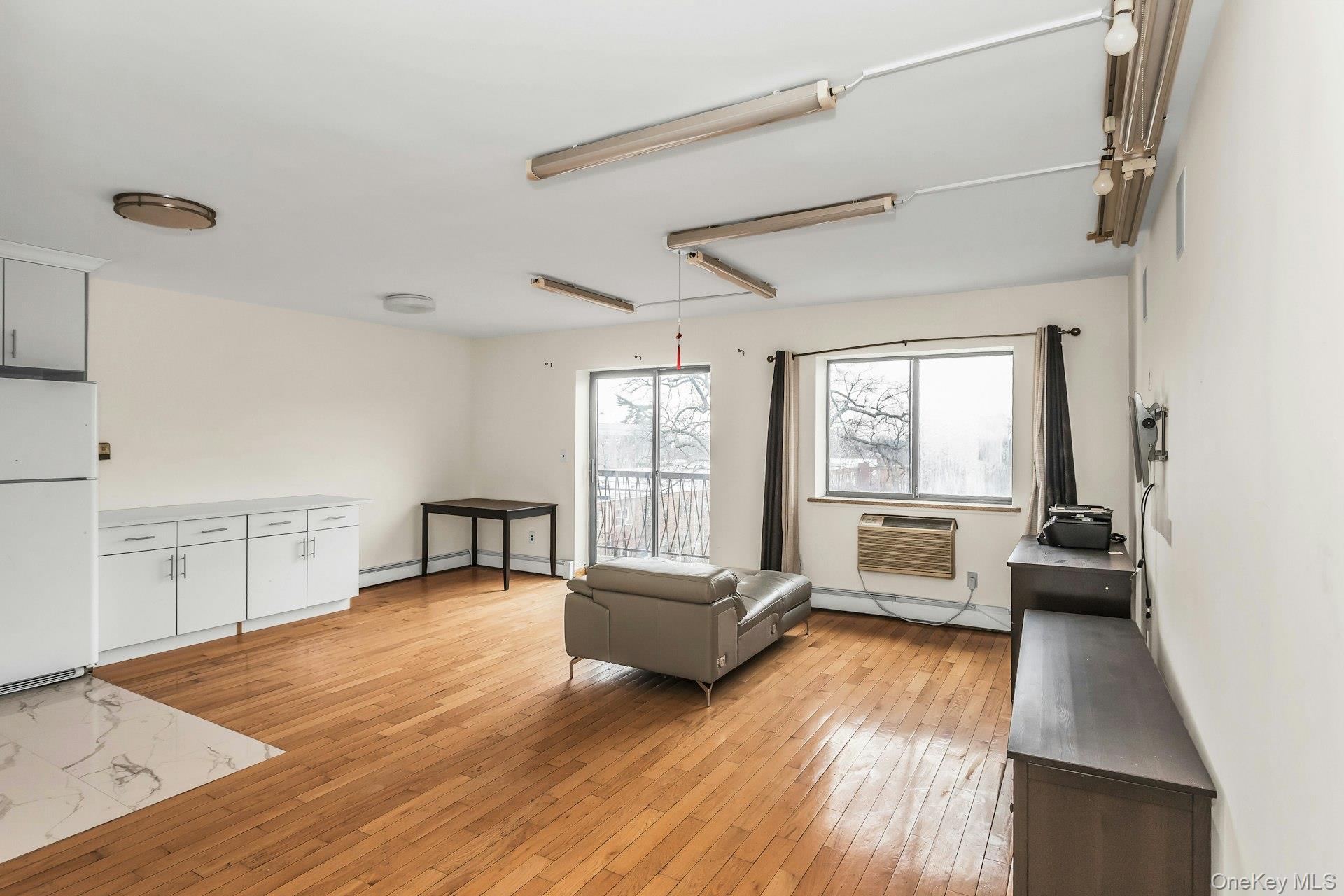 147-45 Barclay Avenue Unit: 5B