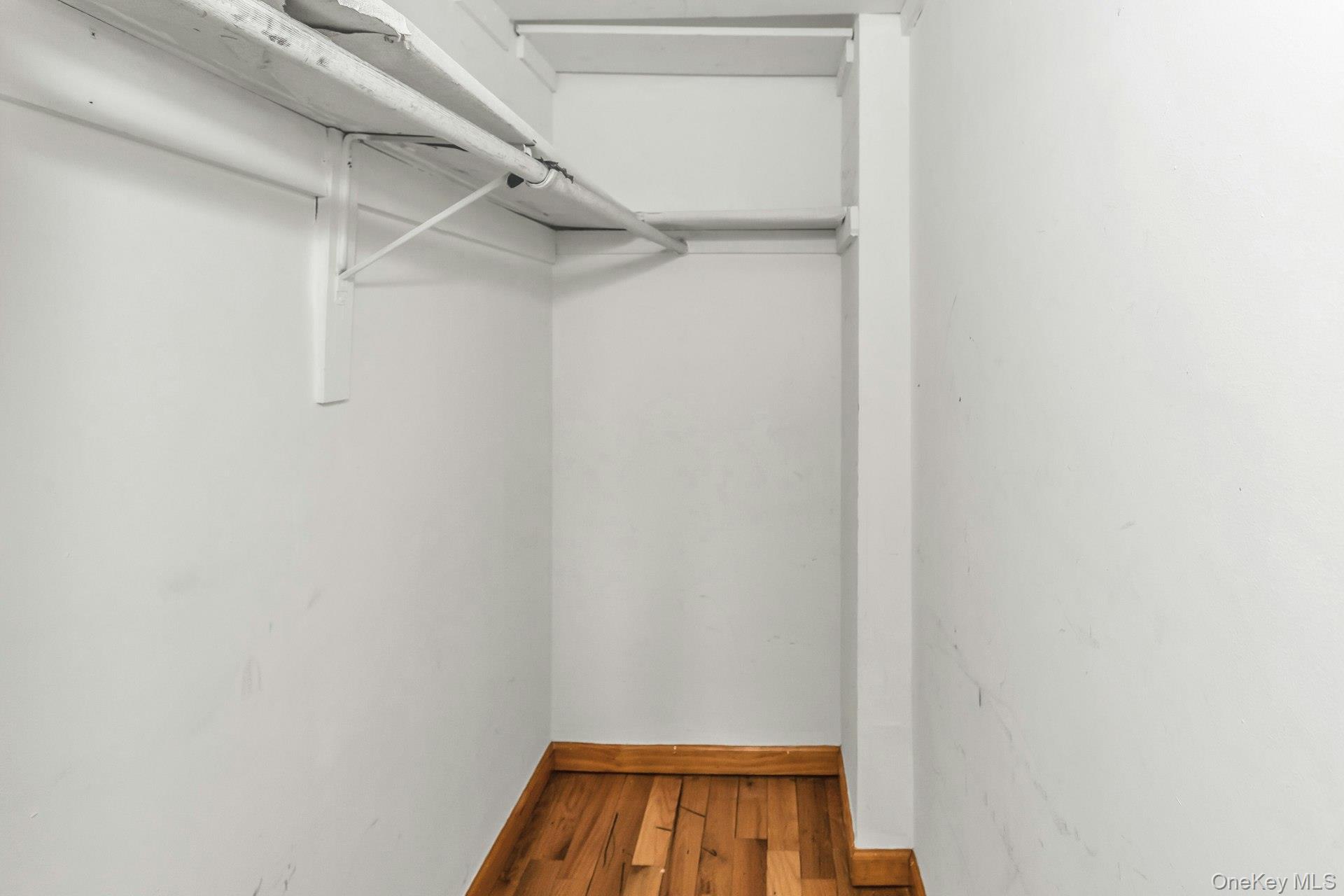 147-45 Barclay Avenue Unit: 5B