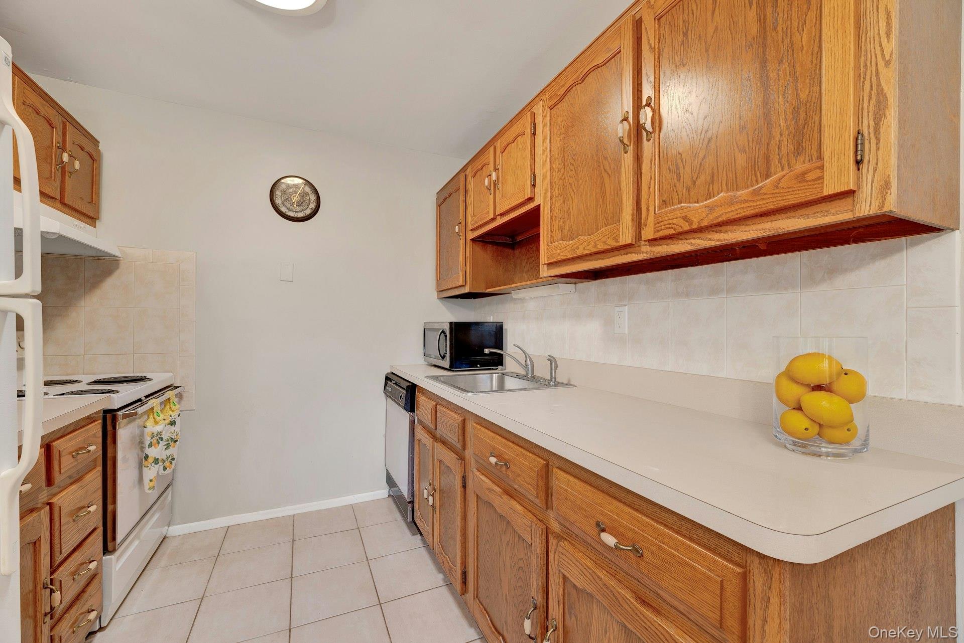 164 Falmouth Court Unit: E