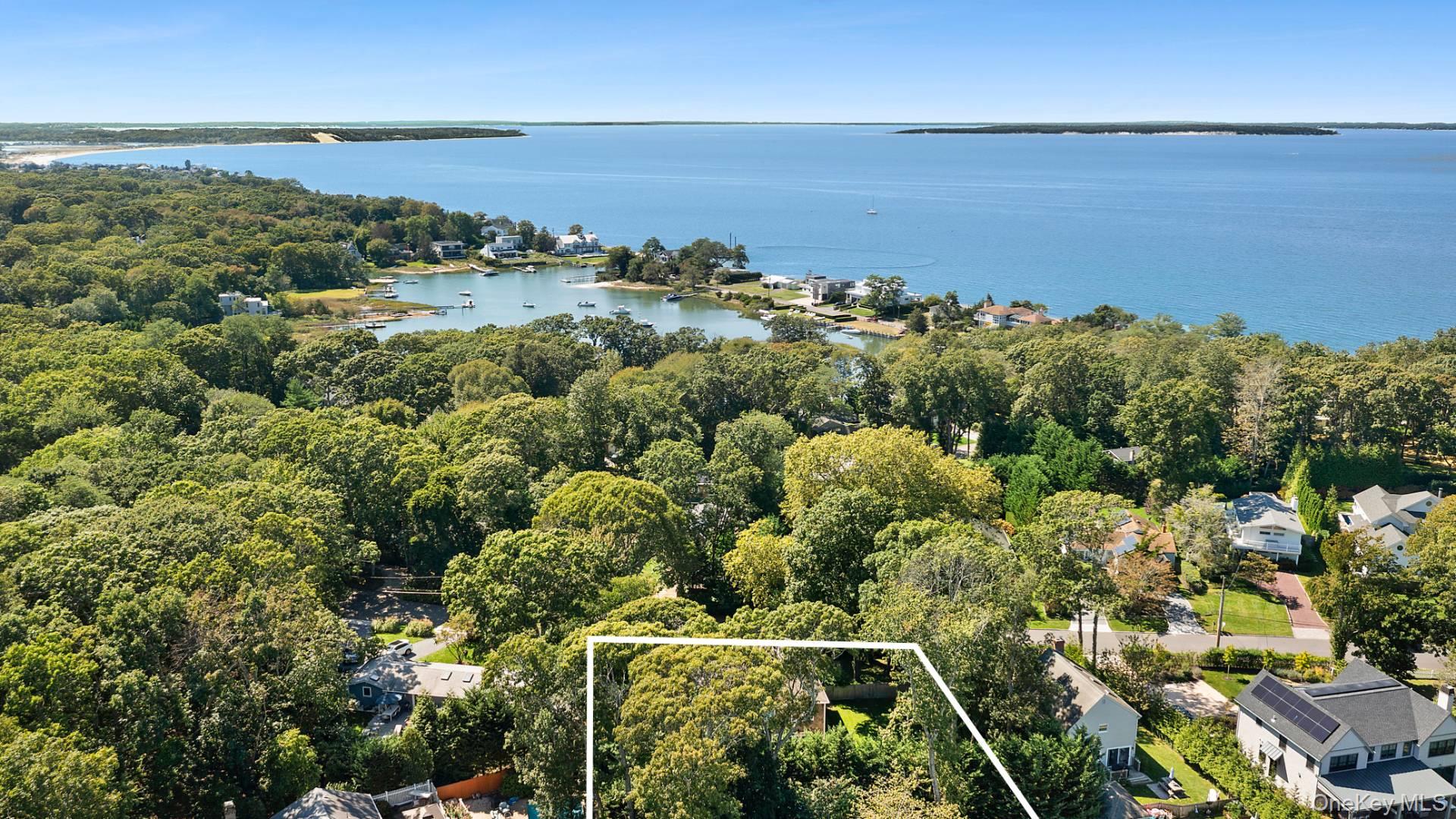 10 Bay View Road N
