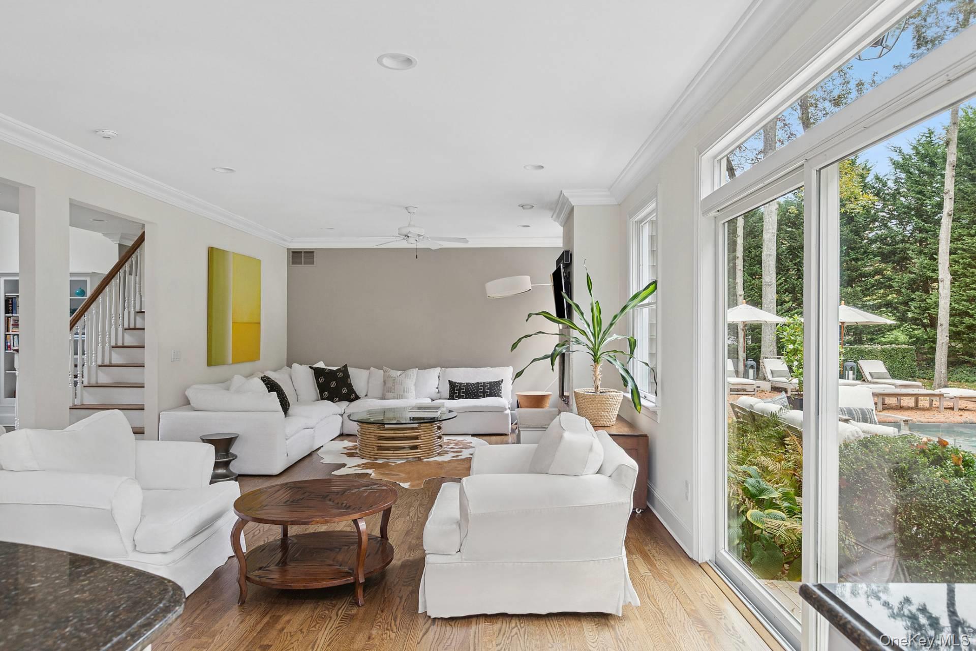 10 Bay View Road N