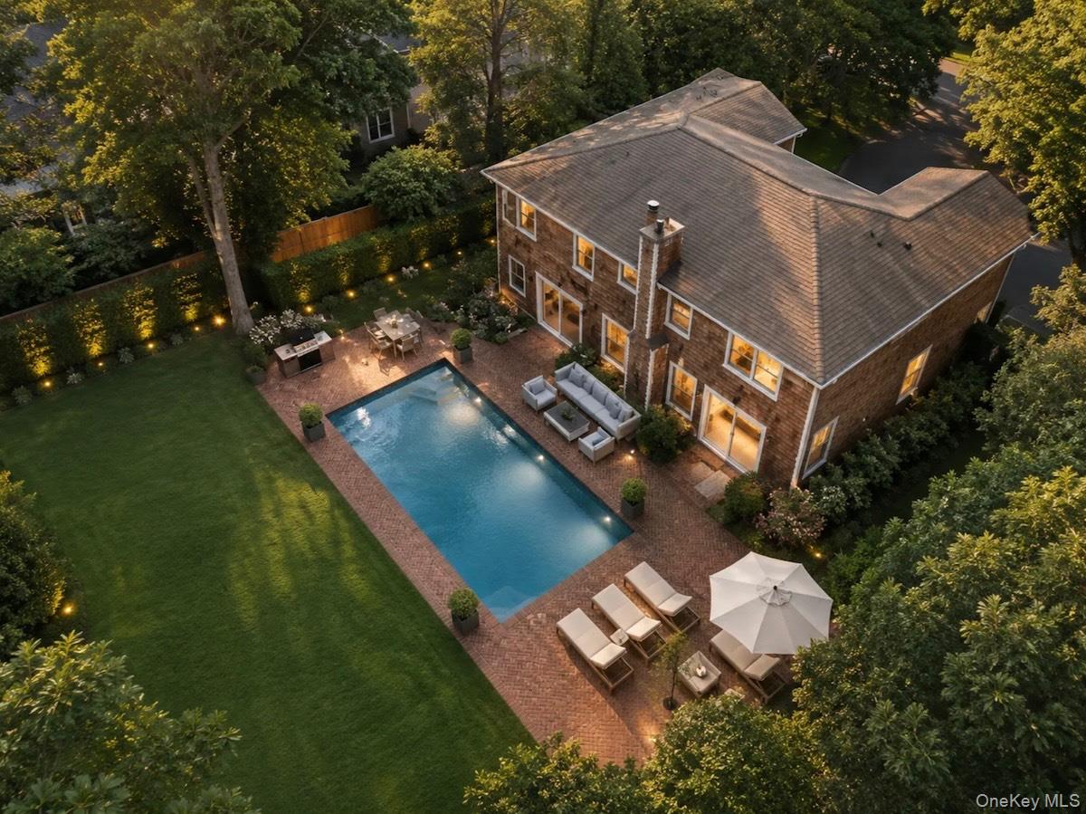 10 Bay View Road N