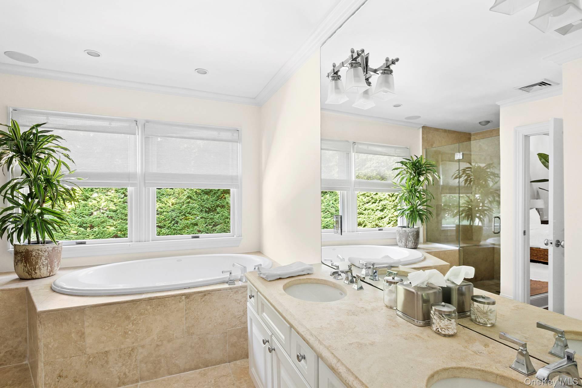 10 Bay View Road N