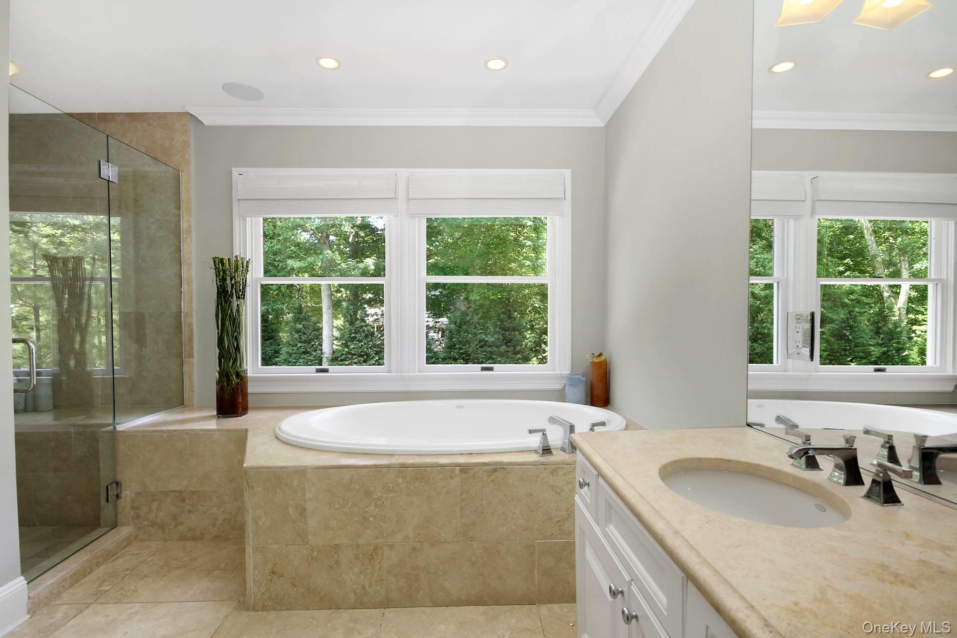 10 Bay View Road N