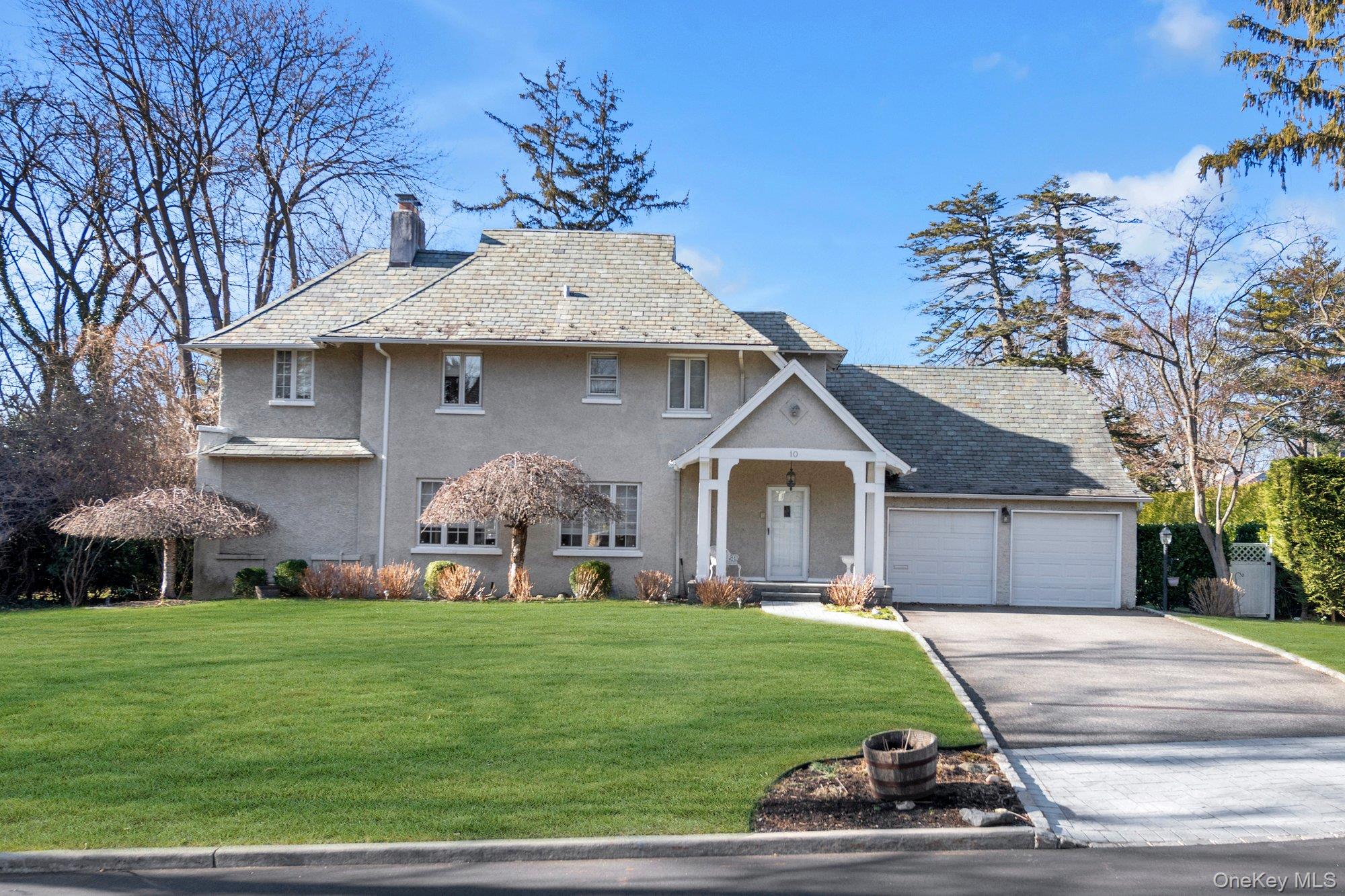 10 Clover Drive
