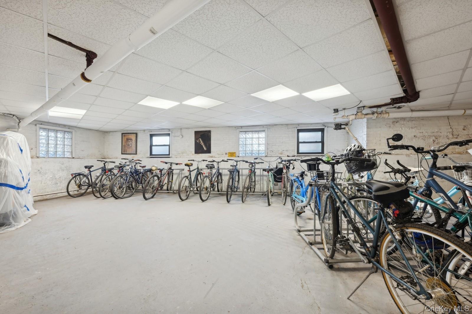 12 Hempstead Avenue Unit: 3N
