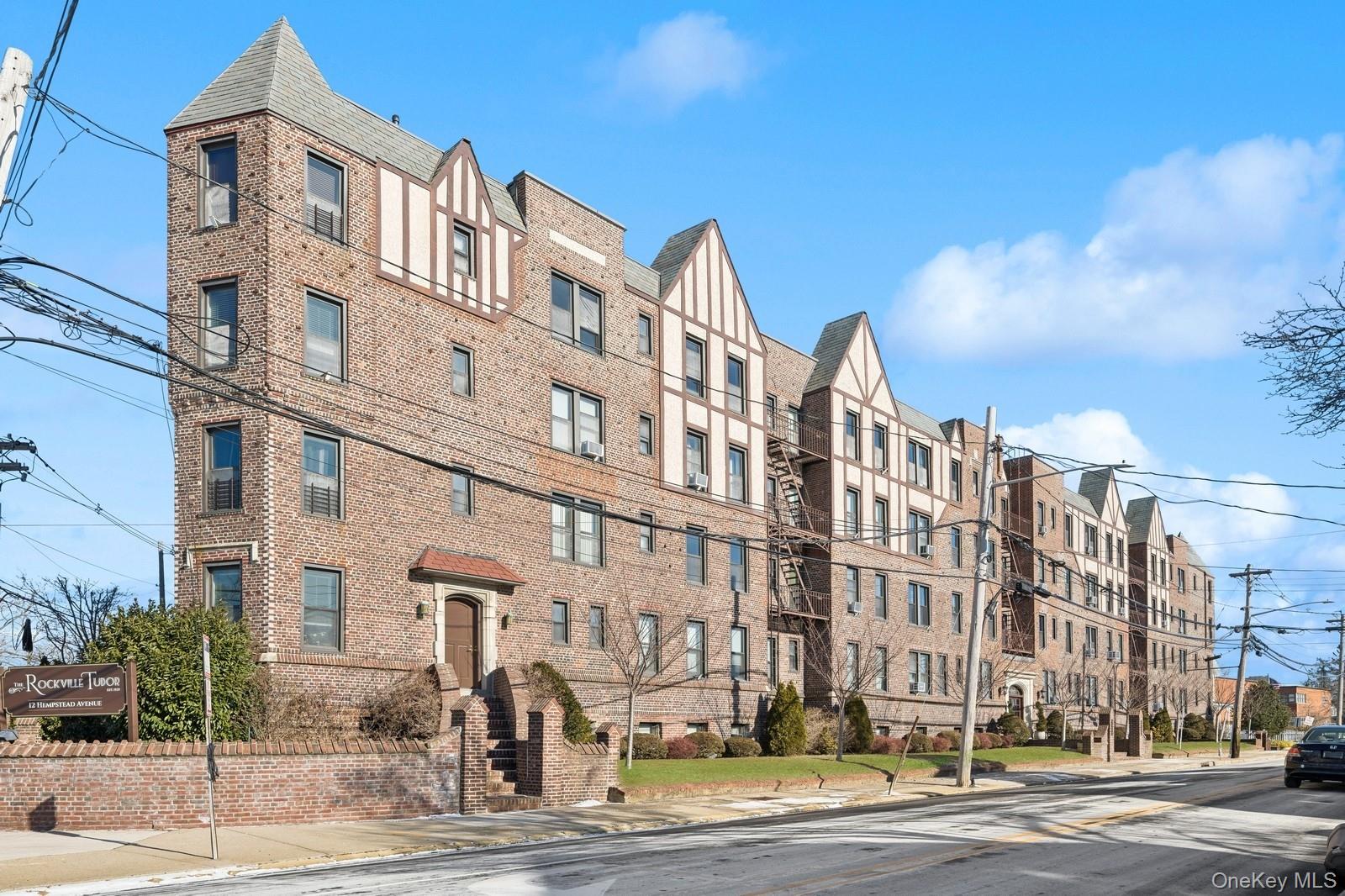 12 Hempstead Avenue Unit: 3N