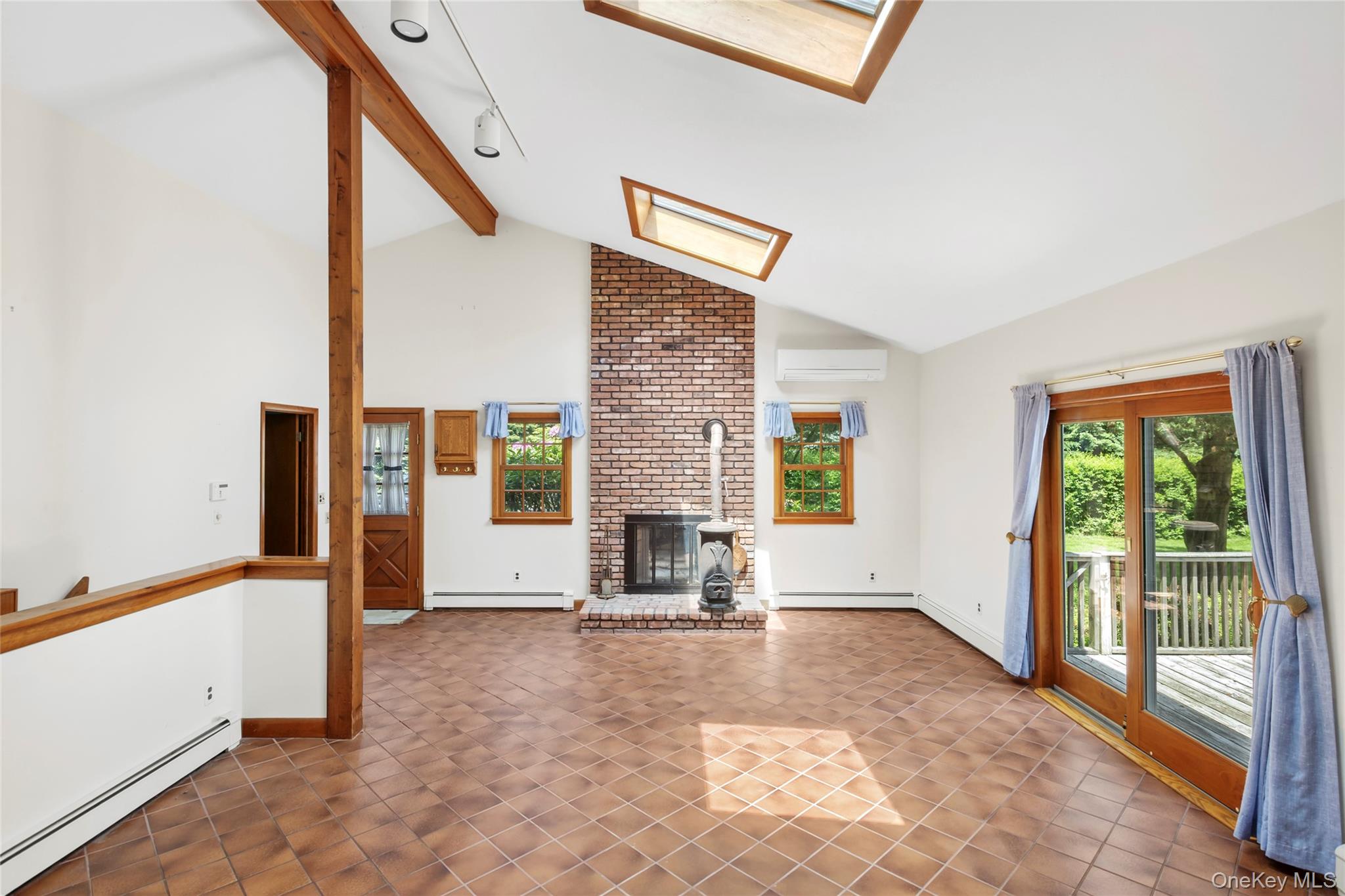 250 Paradise Point Road