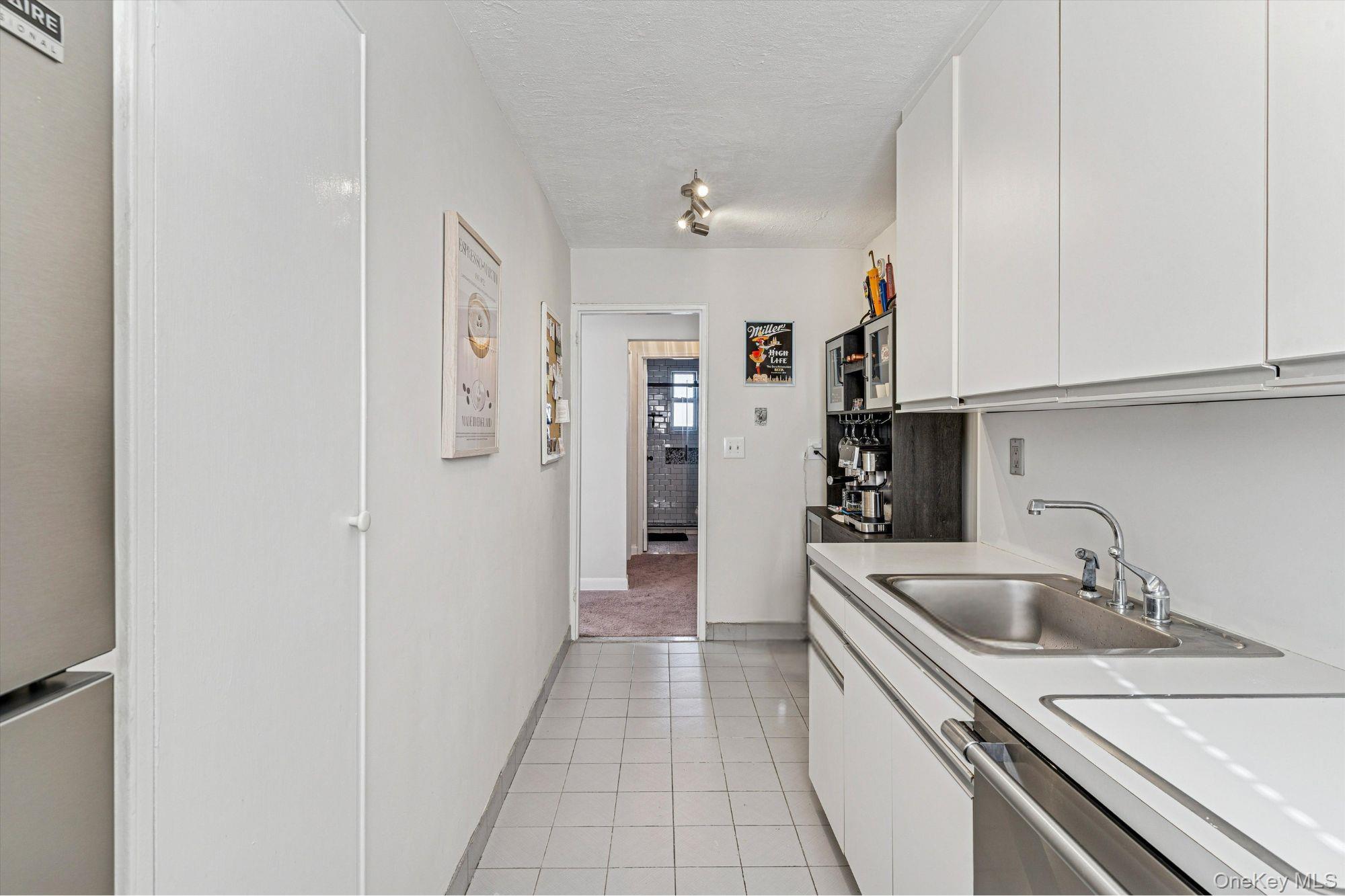 411 Merrick Road Unit: B