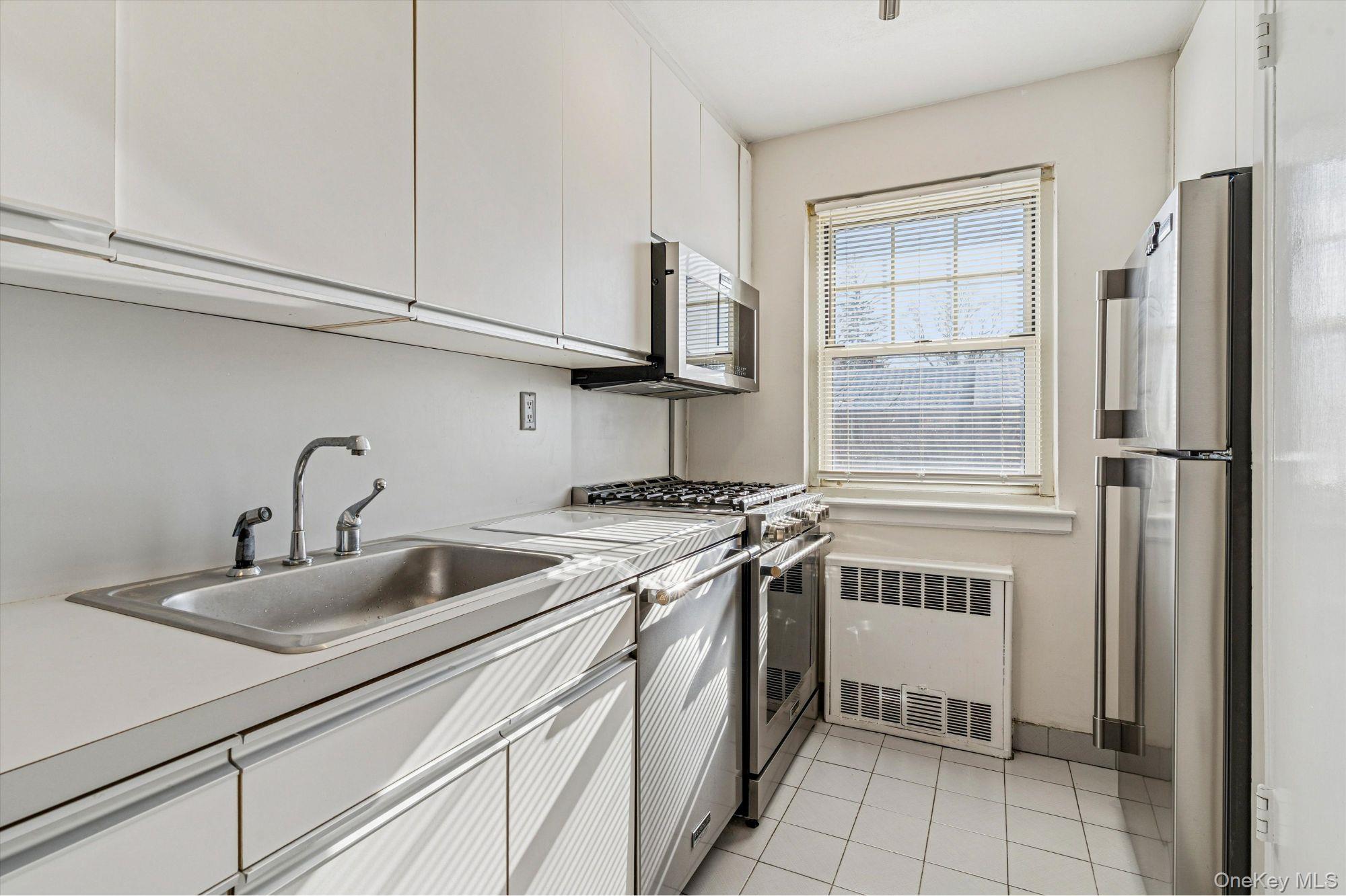 411 Merrick Road Unit: B
