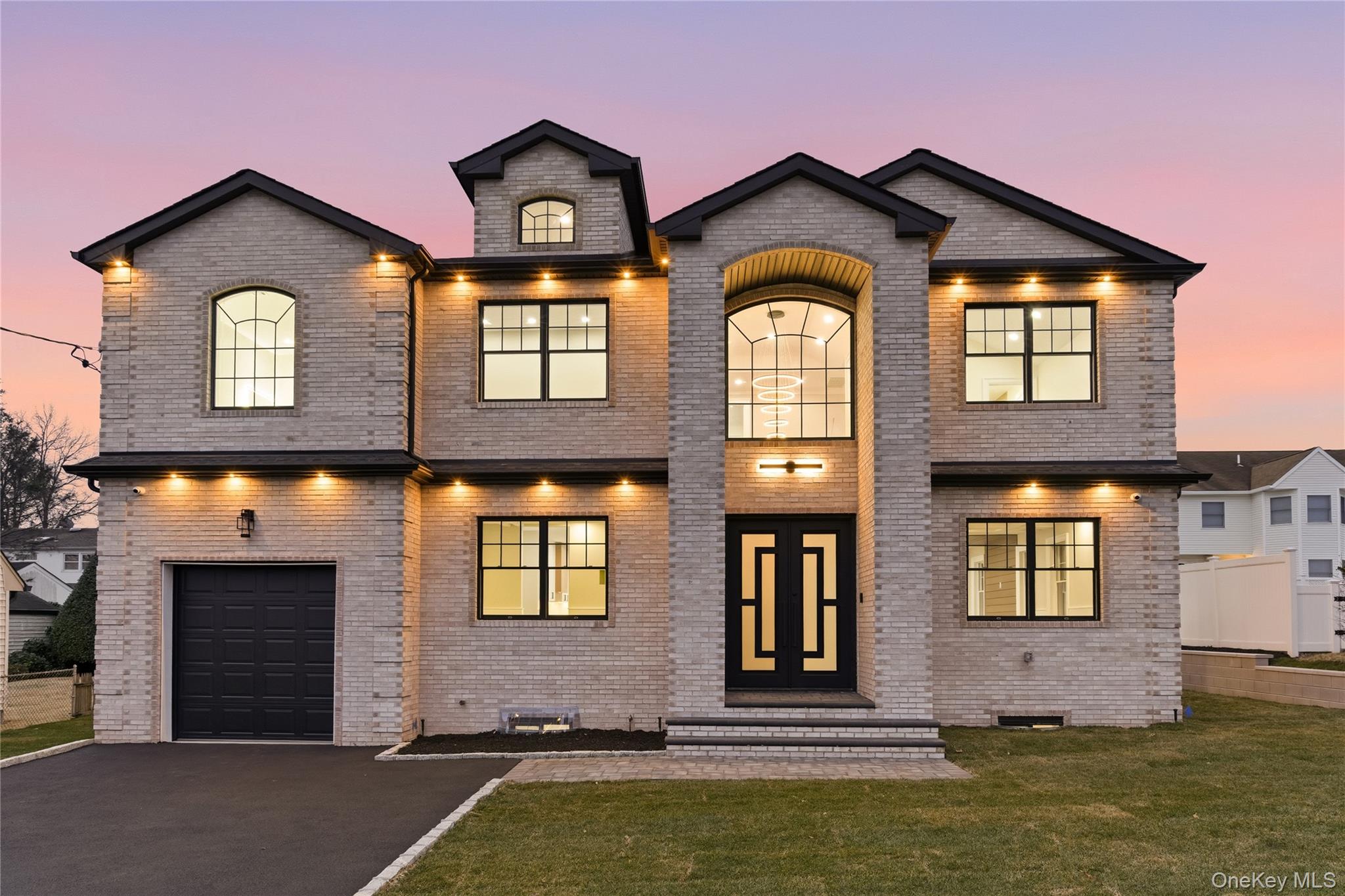 12 Lee Avenue