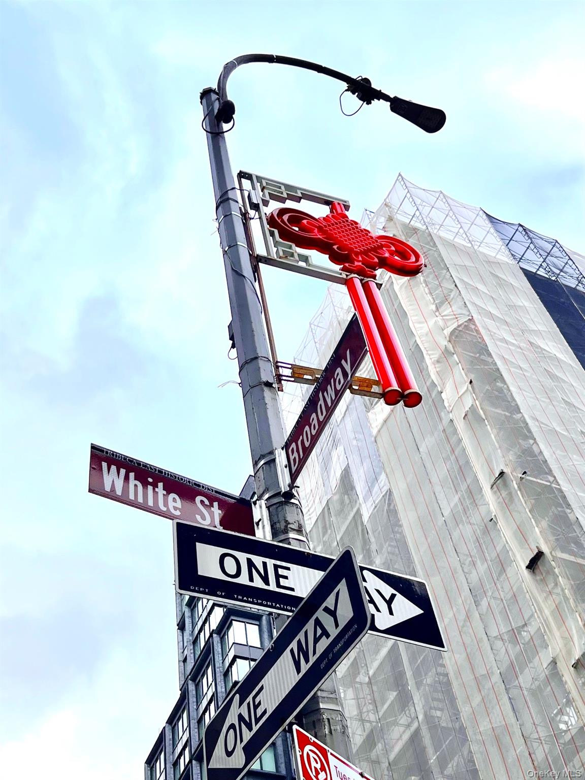 376 Broadway Unit: 11D