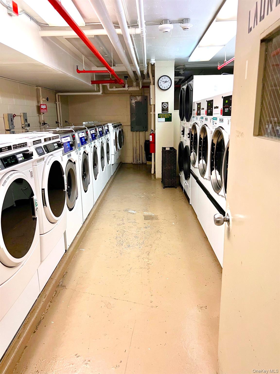 376 Broadway Unit: 11D