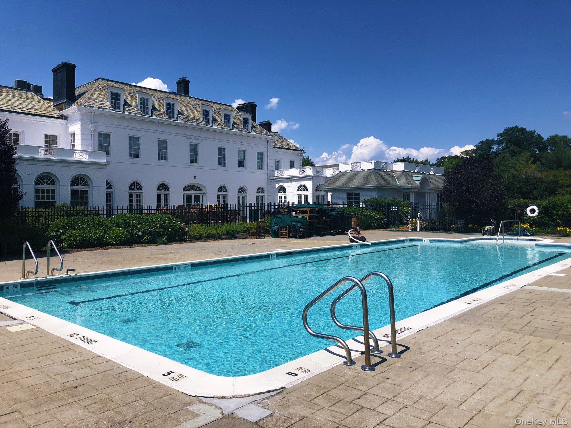 17 Evergreen Circle