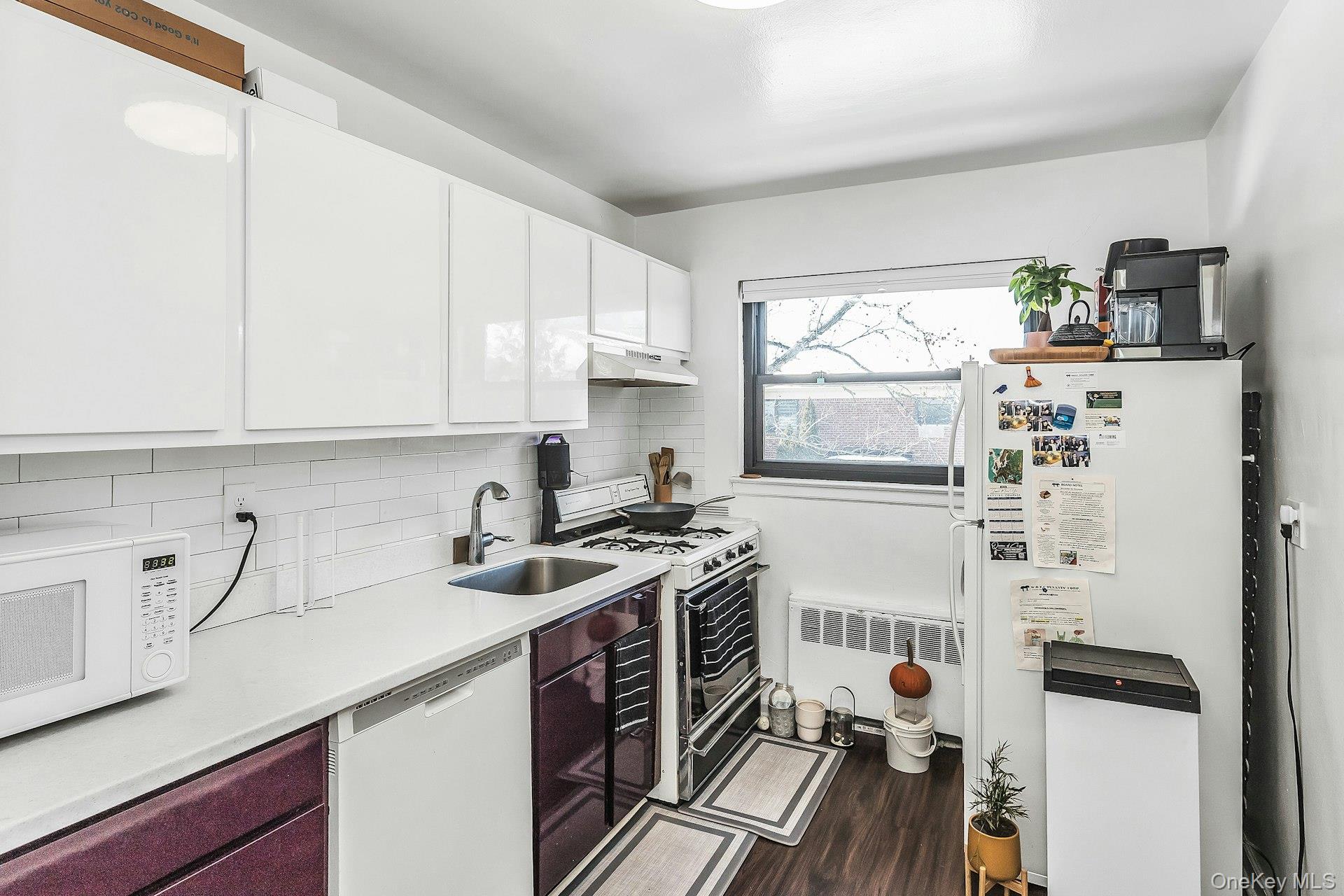 219-57 74th Avenue Unit: 423A2