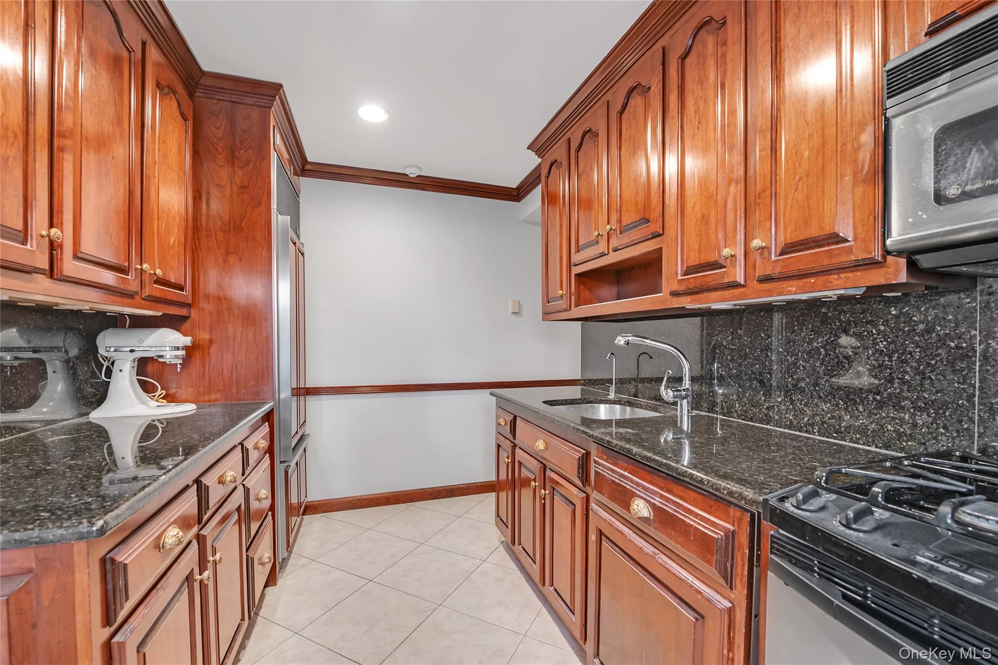 20 Canterbury Road Unit: 2C