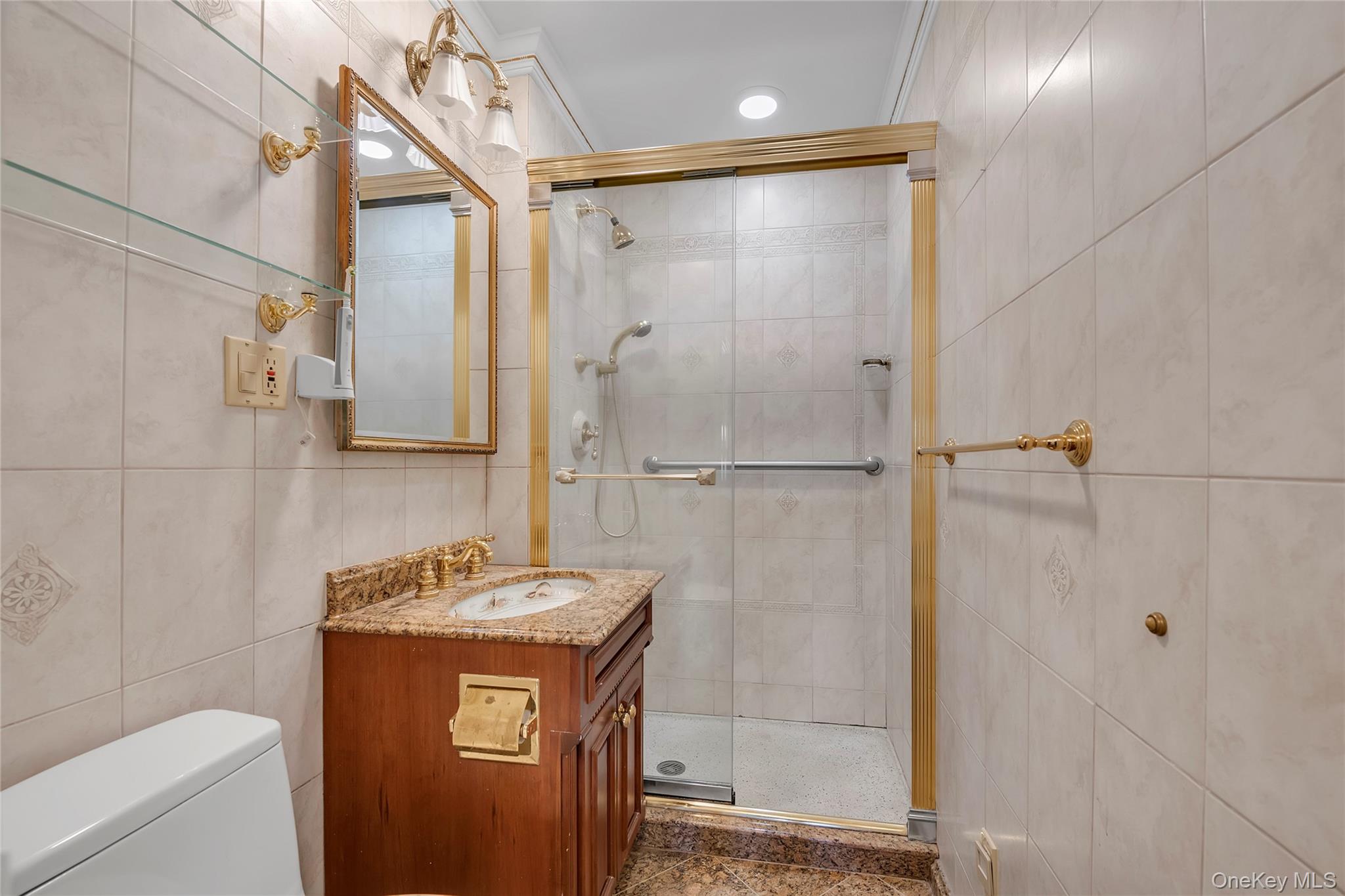 20 Canterbury Road Unit: 2C