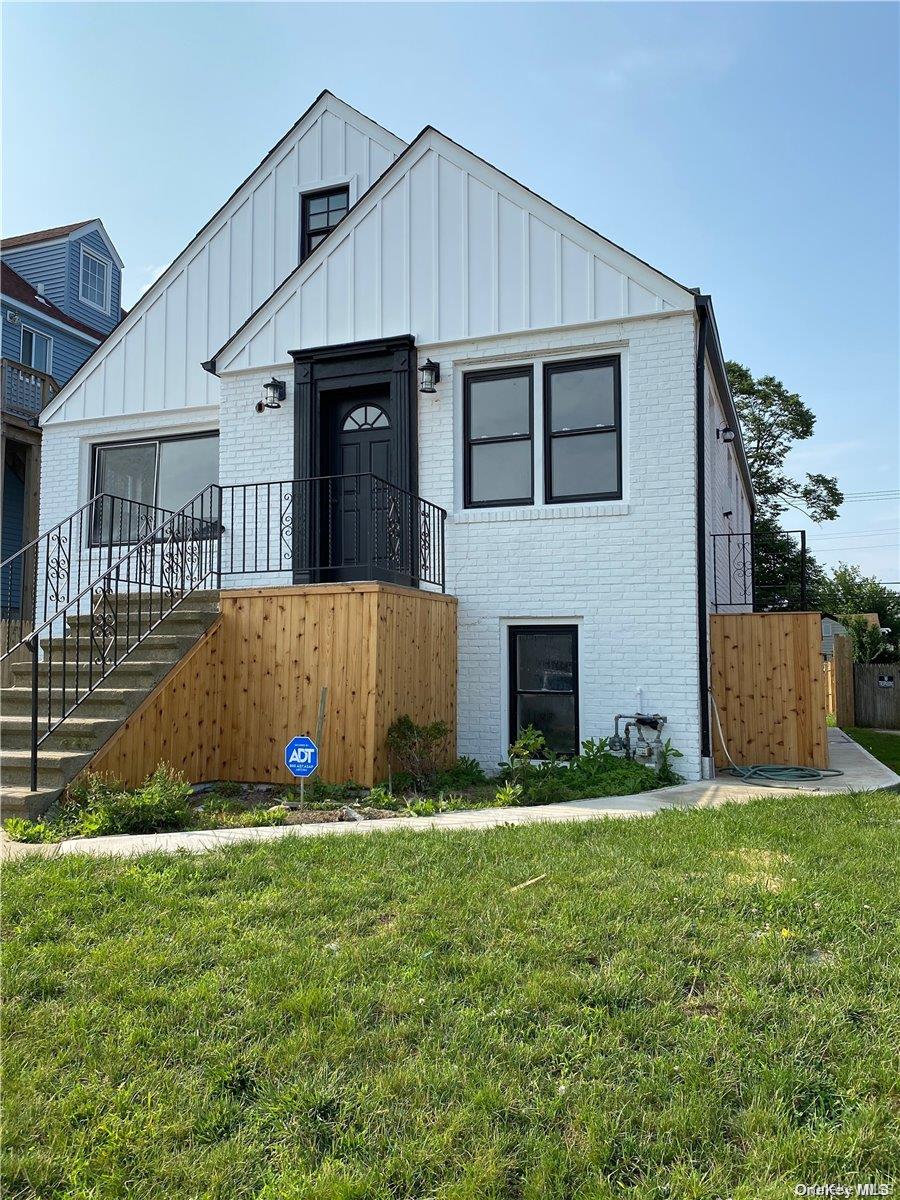 122 E Fulton Street Unit: lower