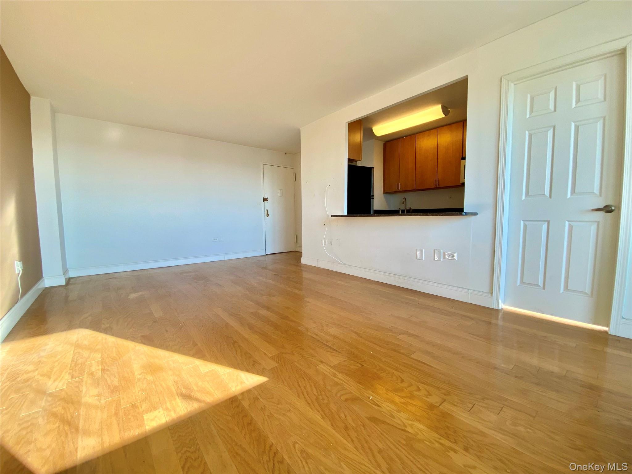 200 Cozine Avenue Unit: 9K