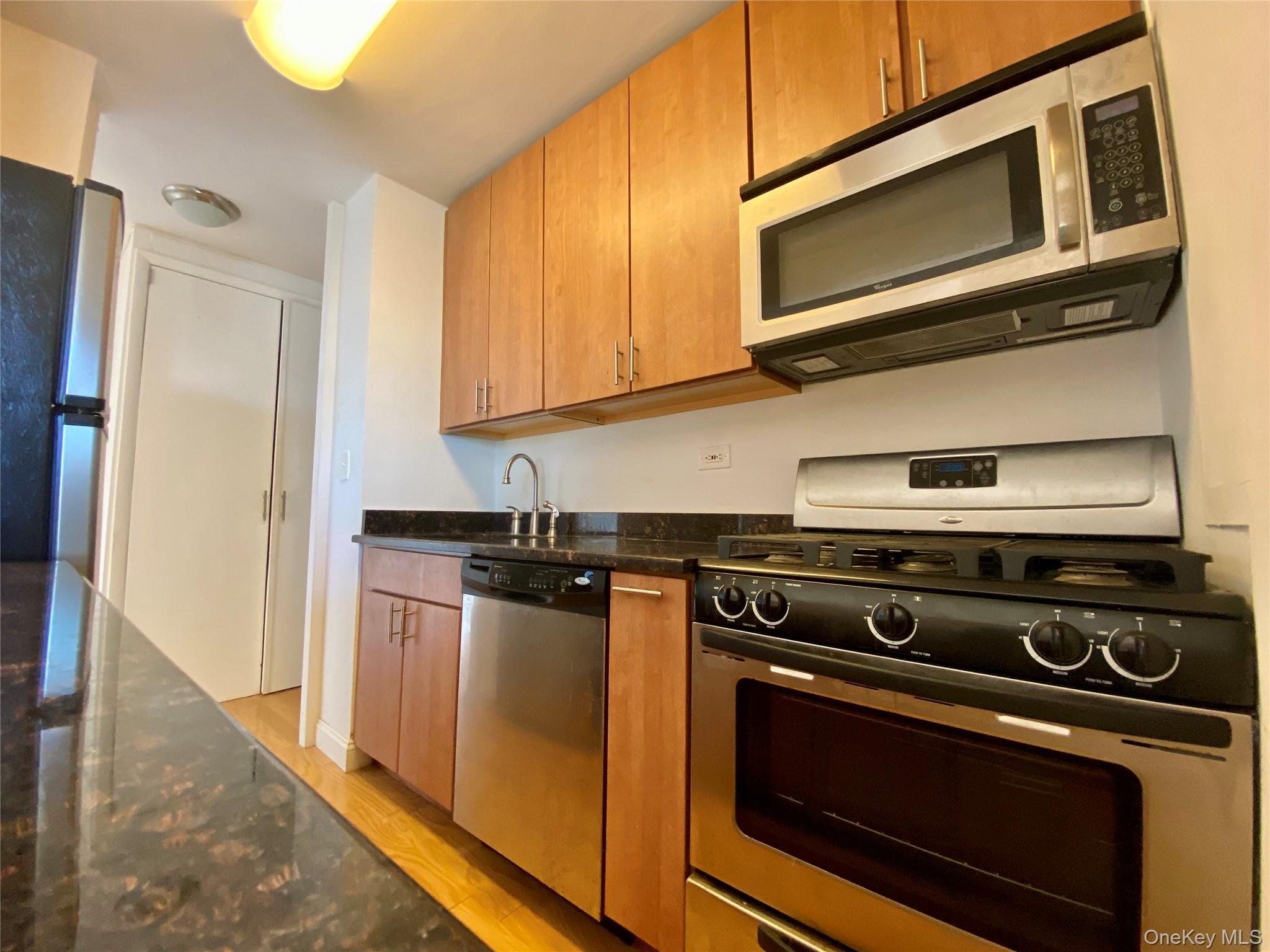 200 Cozine Avenue Unit: 9K