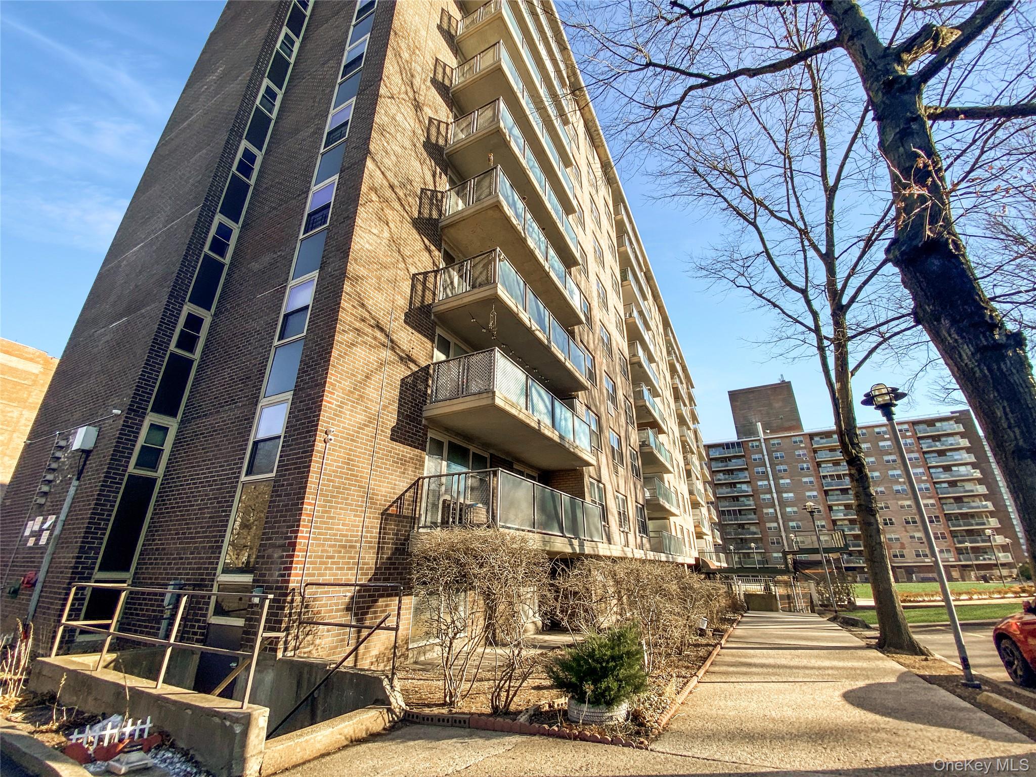200 Cozine Avenue Unit: 9K