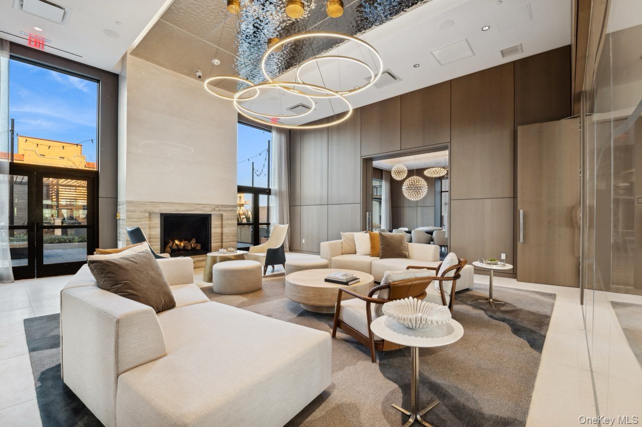 100 Boardwalk Unit: 506 A