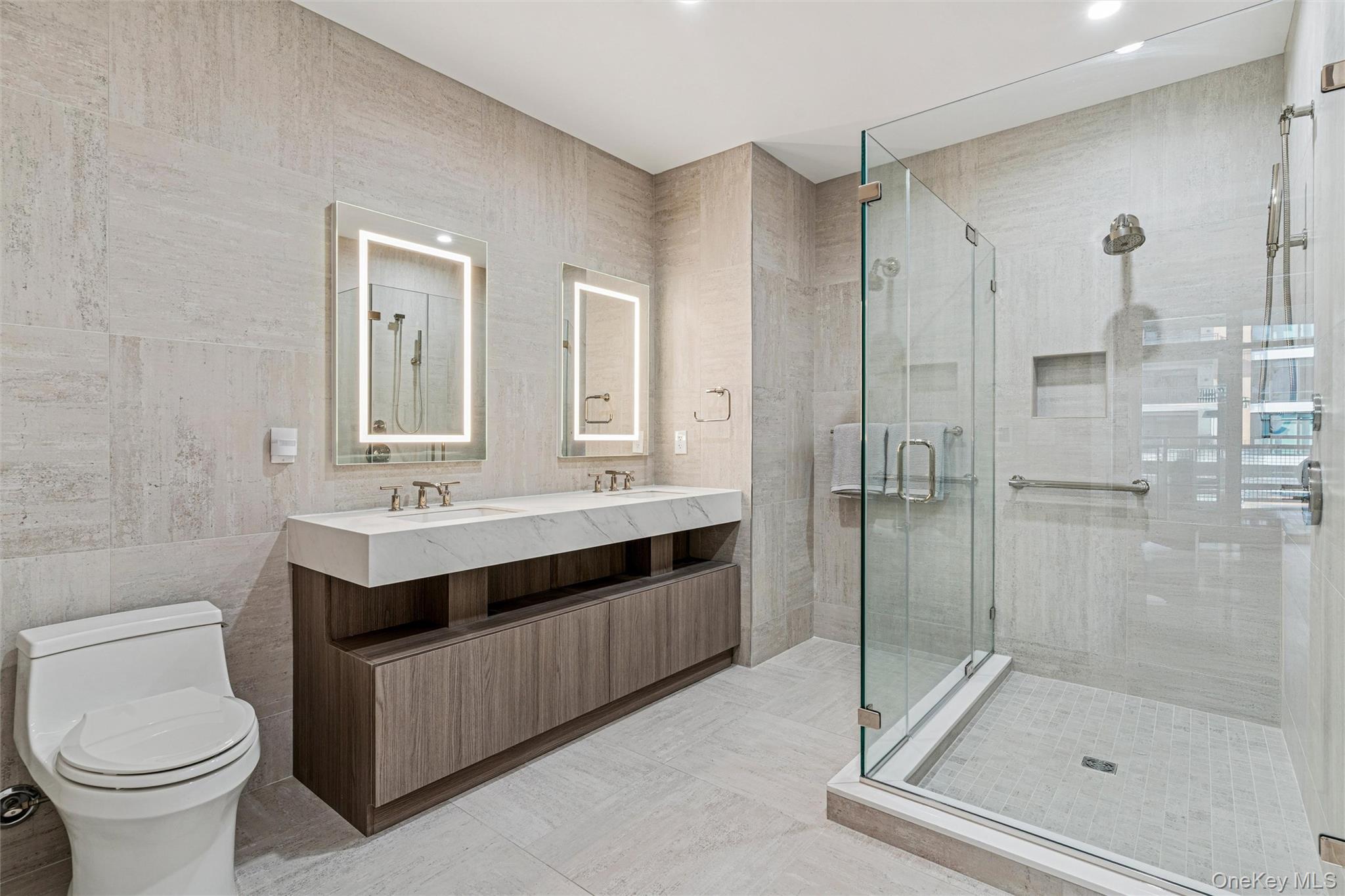 100 Boardwalk Unit: 506 A