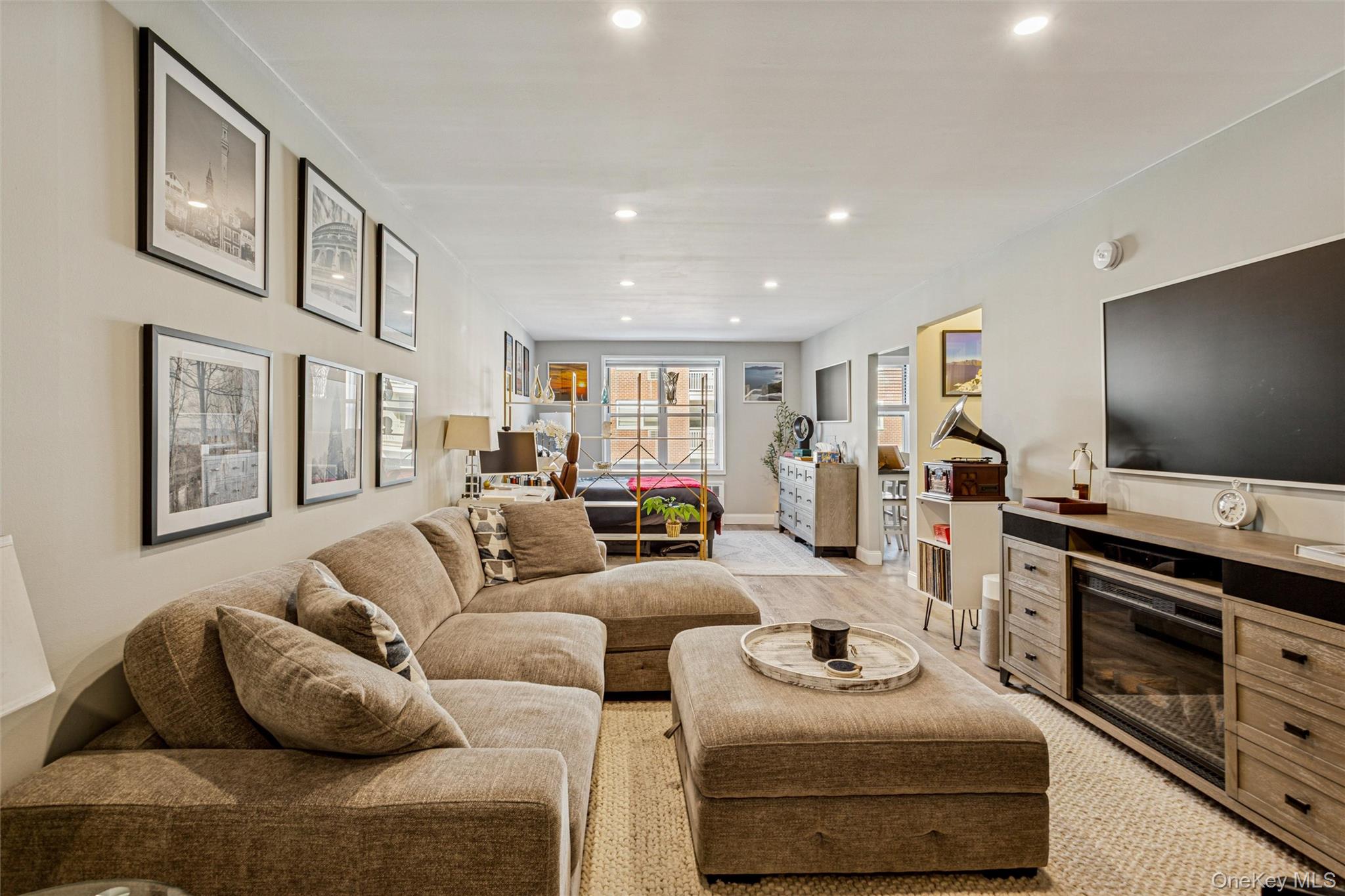 700 Shore Road Unit: 5U