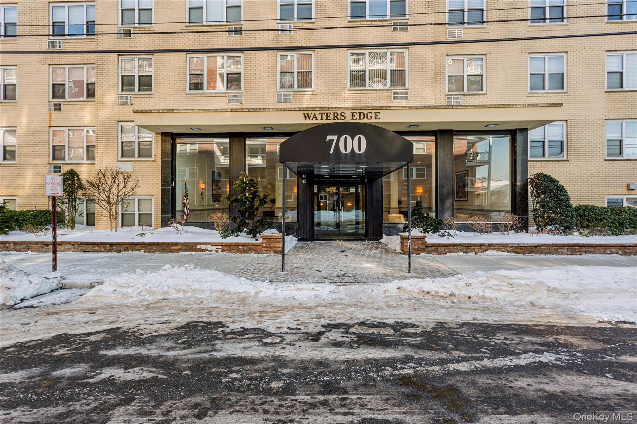700 Shore Road Unit: 5U