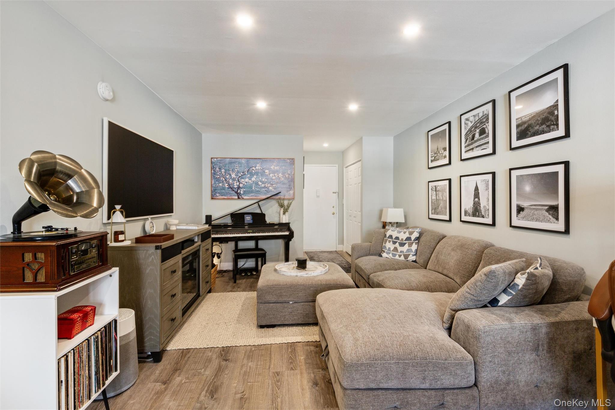 700 Shore Road Unit: 5U