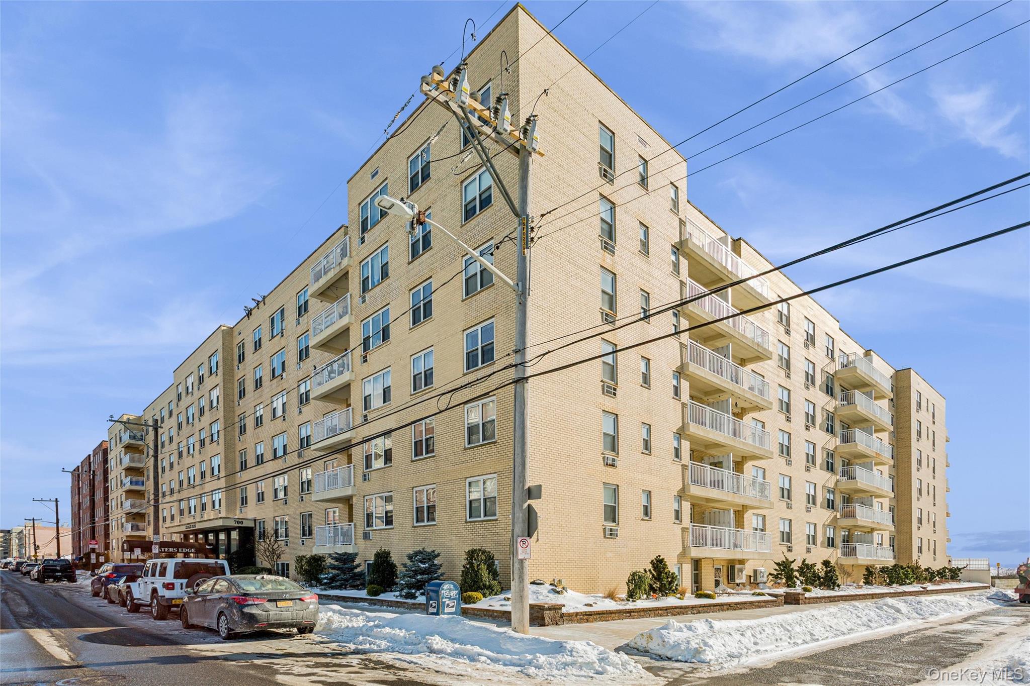 700 Shore Road Unit: 5U