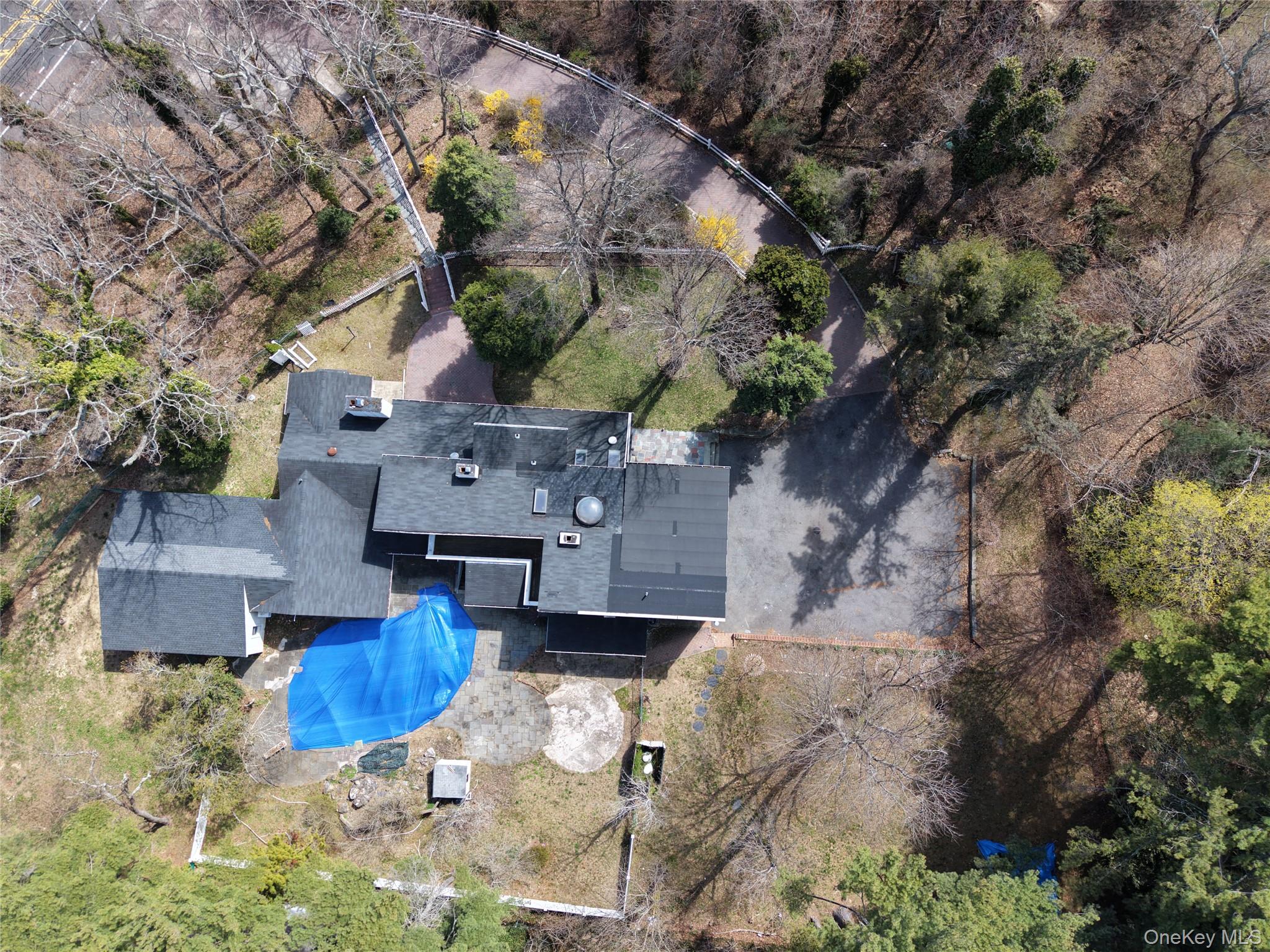 549 Woodbury Road