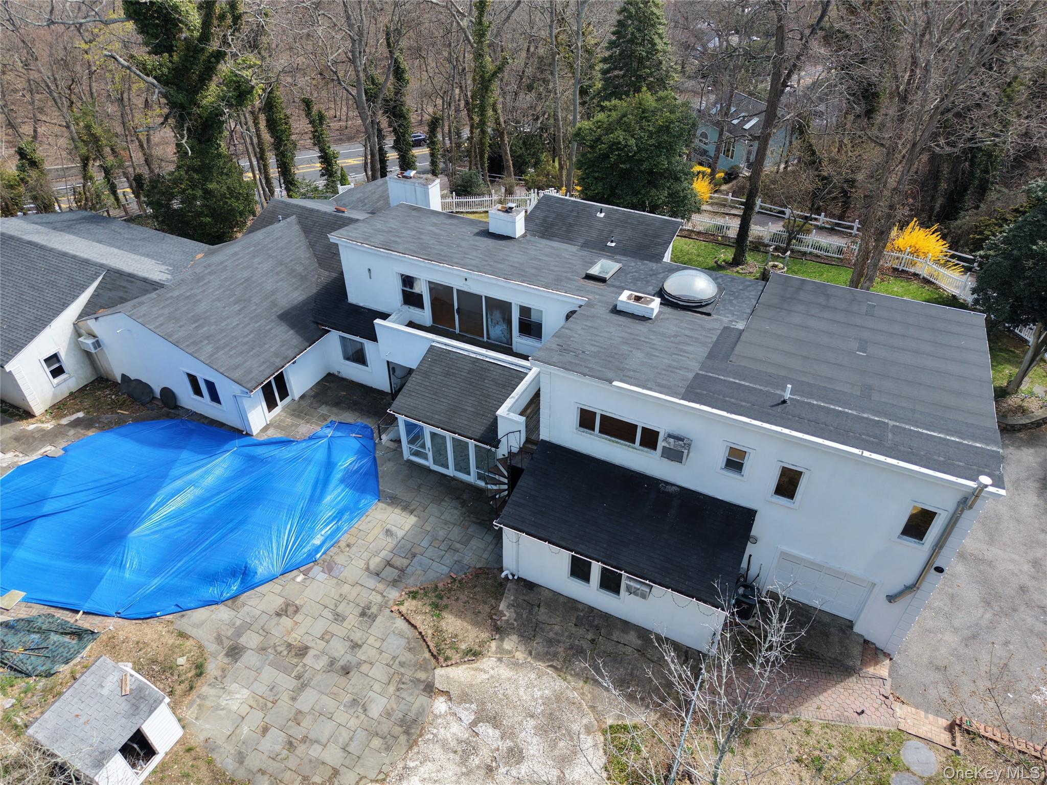 549 Woodbury Road