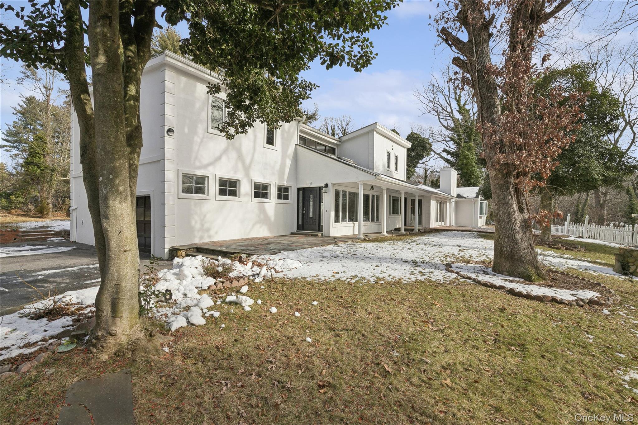 549 Woodbury Road