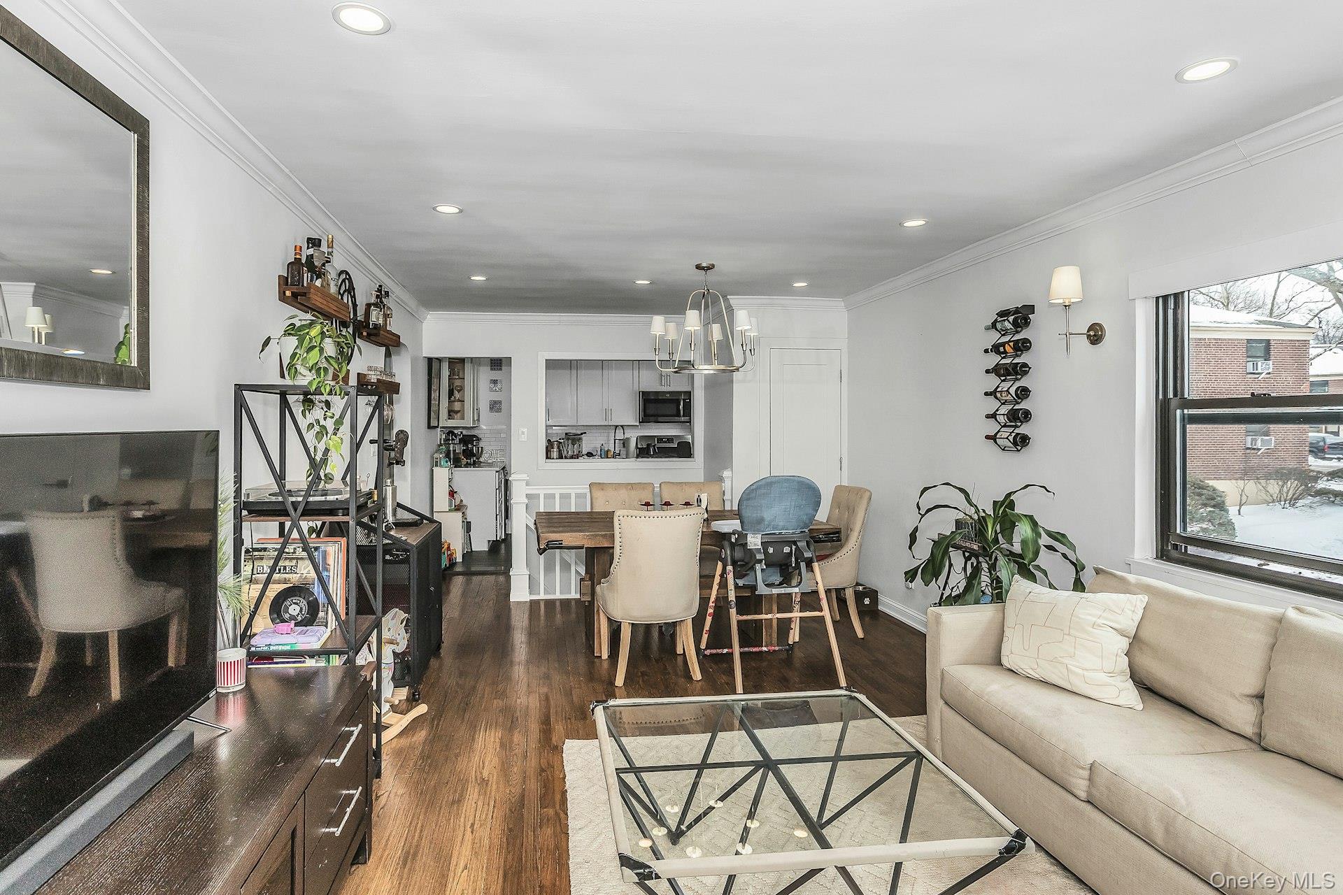 219-35 75th Avenue Unit: 299B2