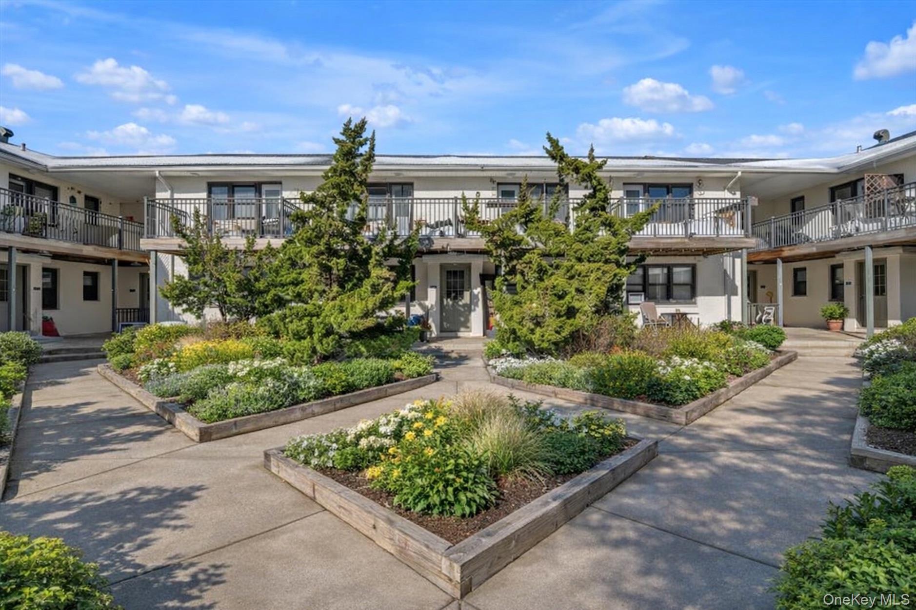 65 W Broadway Unit: 6A