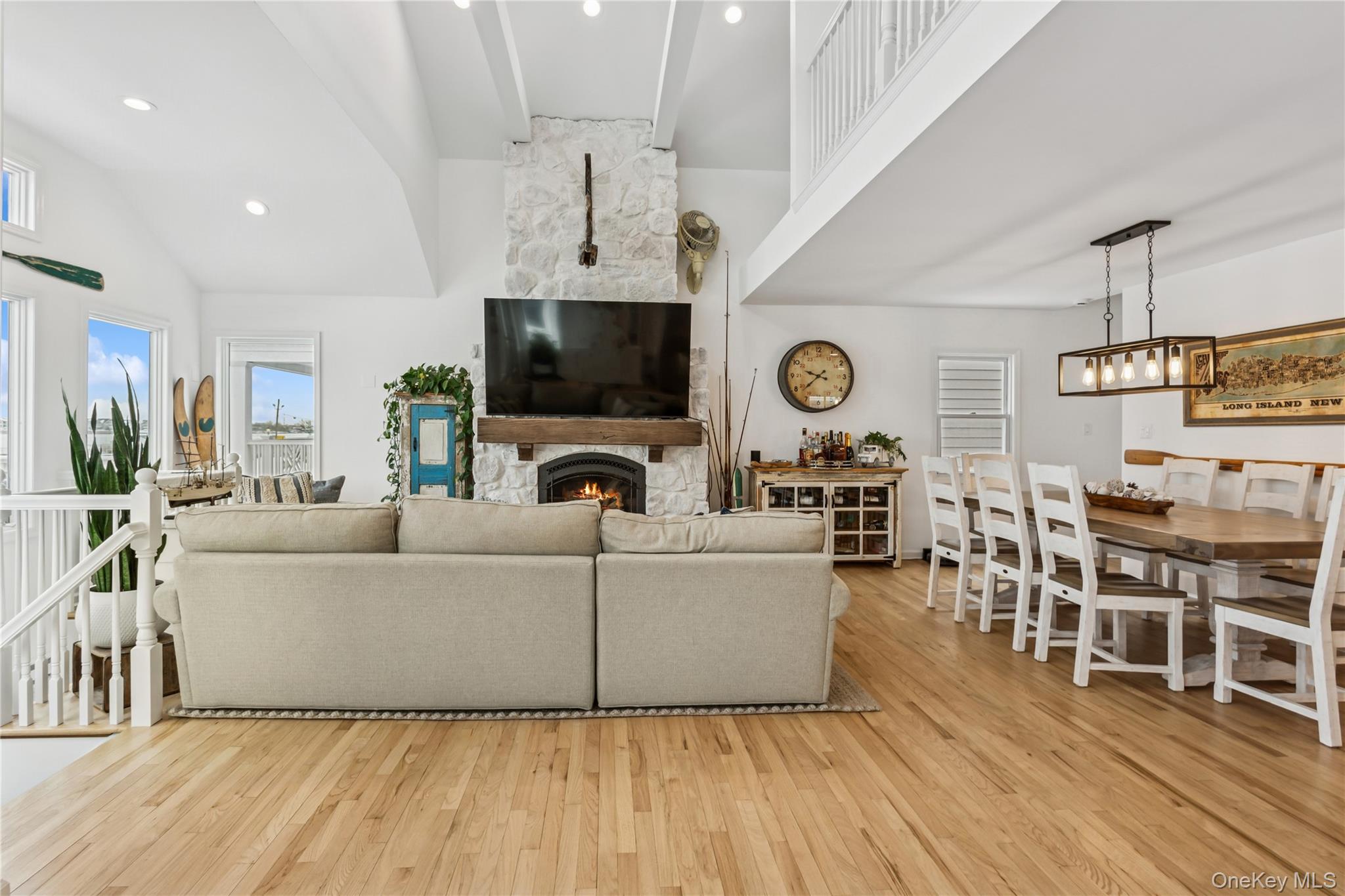 246 W Bay Drive