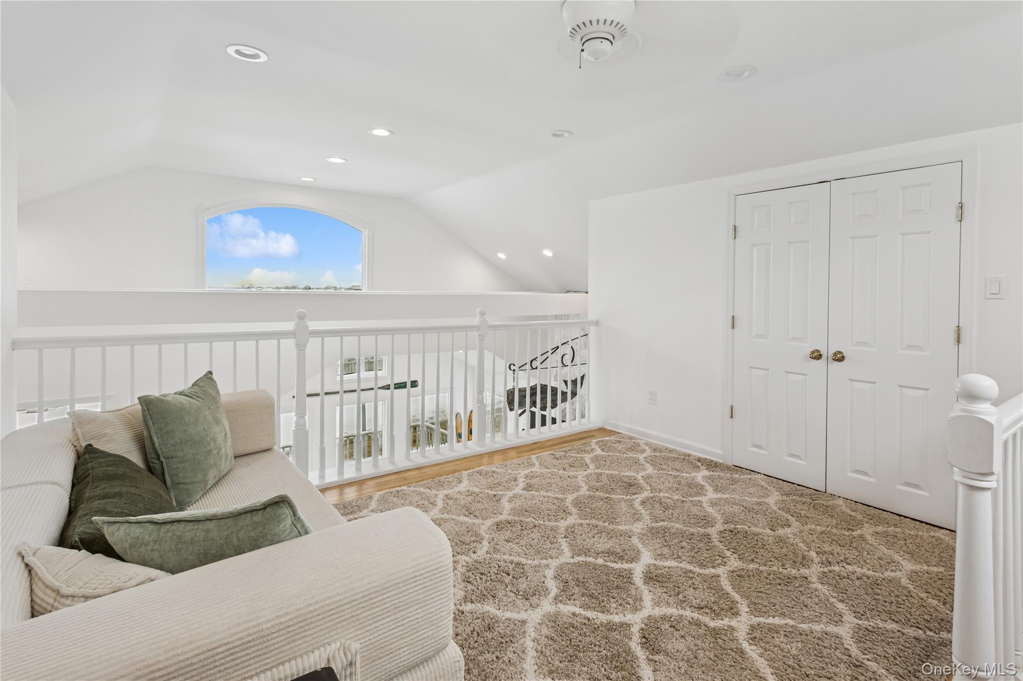 246 W Bay Drive