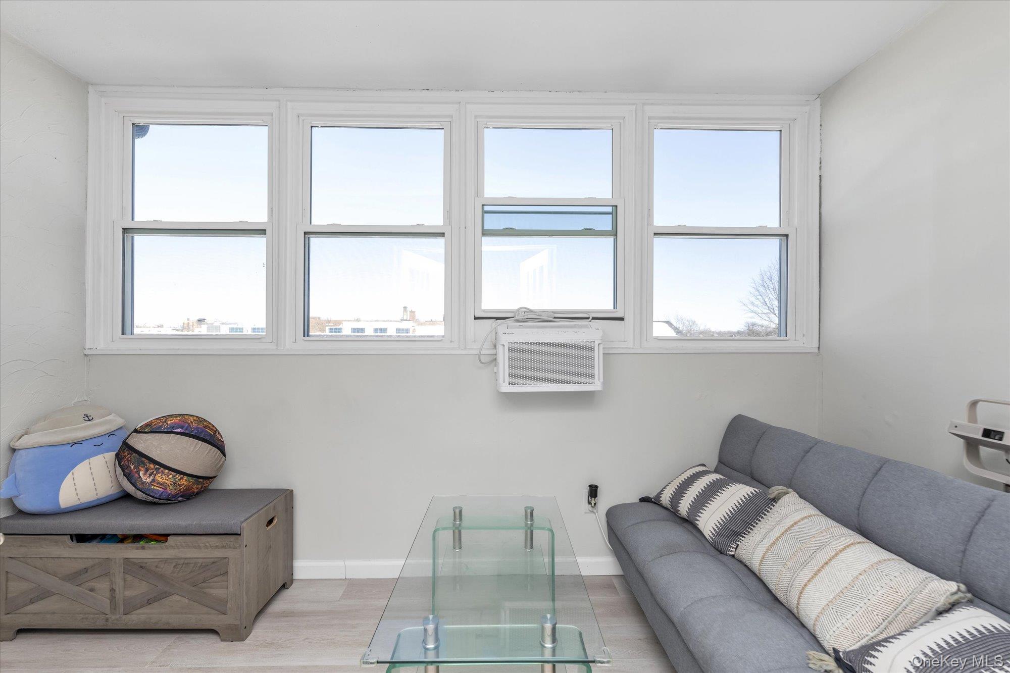222 Smith Street Unit: 4F