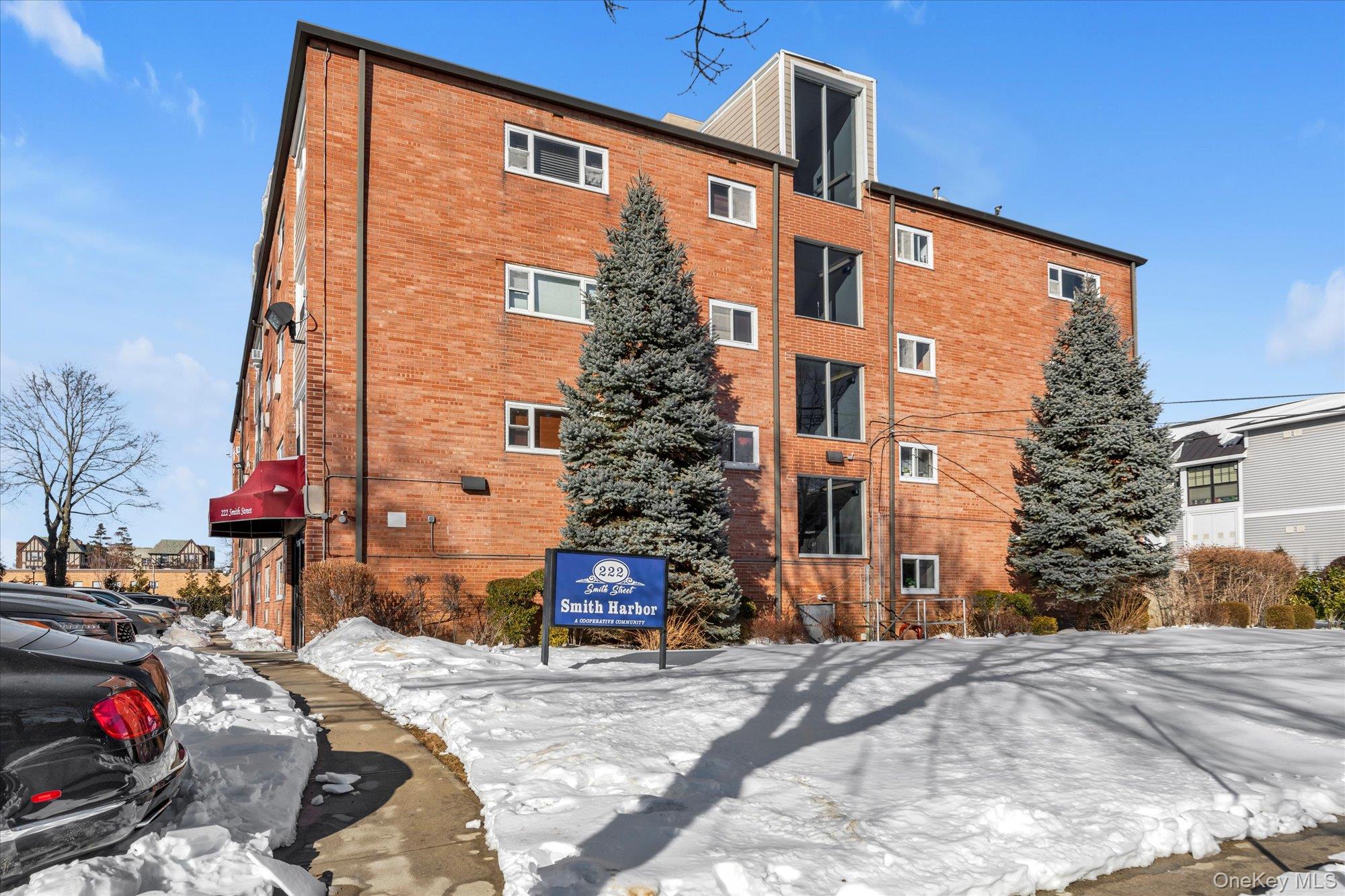 222 Smith Street Unit: 4F