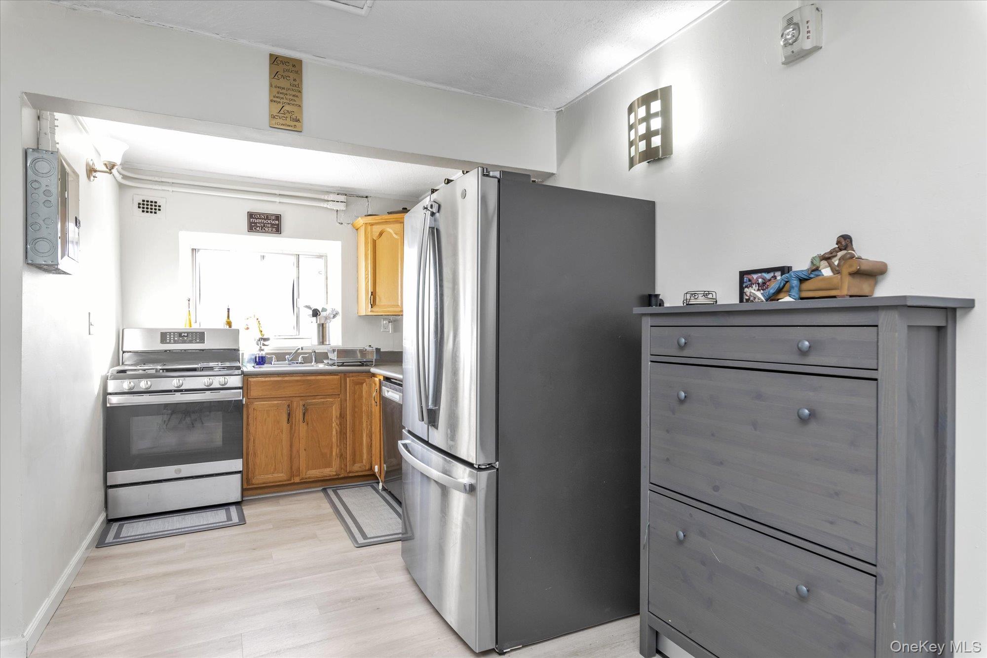 222 Smith Street Unit: 4F